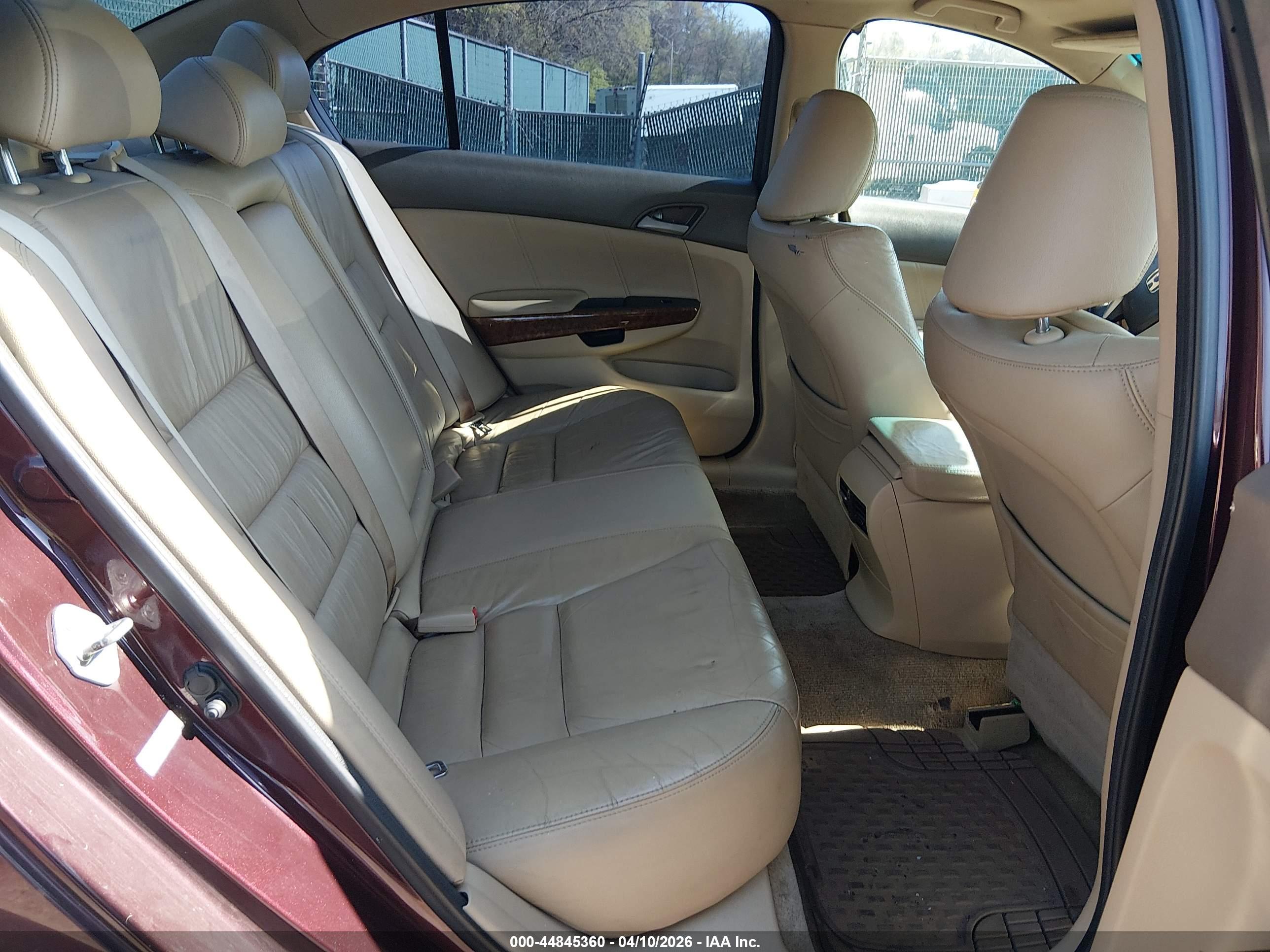 HONDA ACCORD image 8