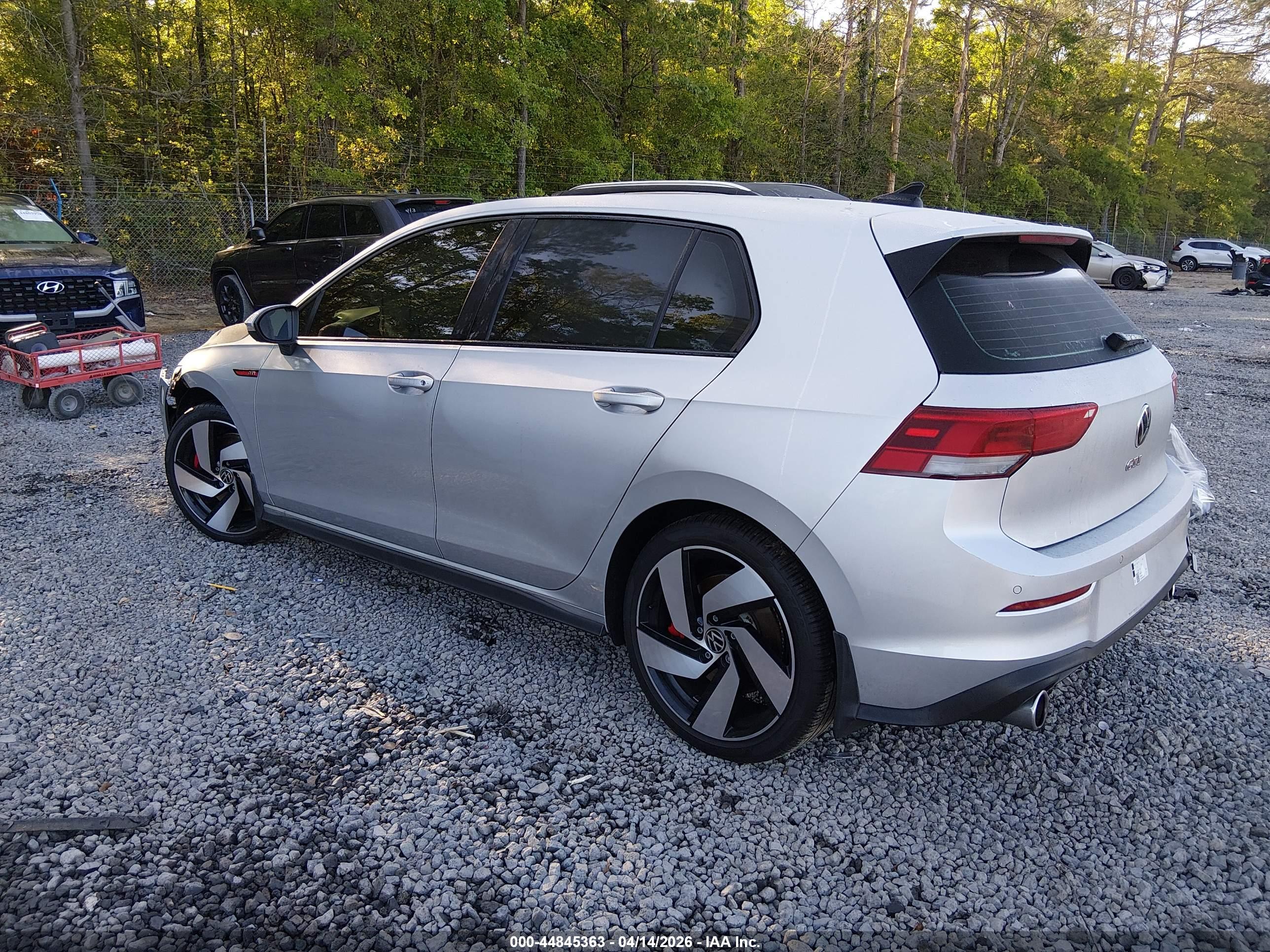 VOLKSWAGEN GOLF image 3