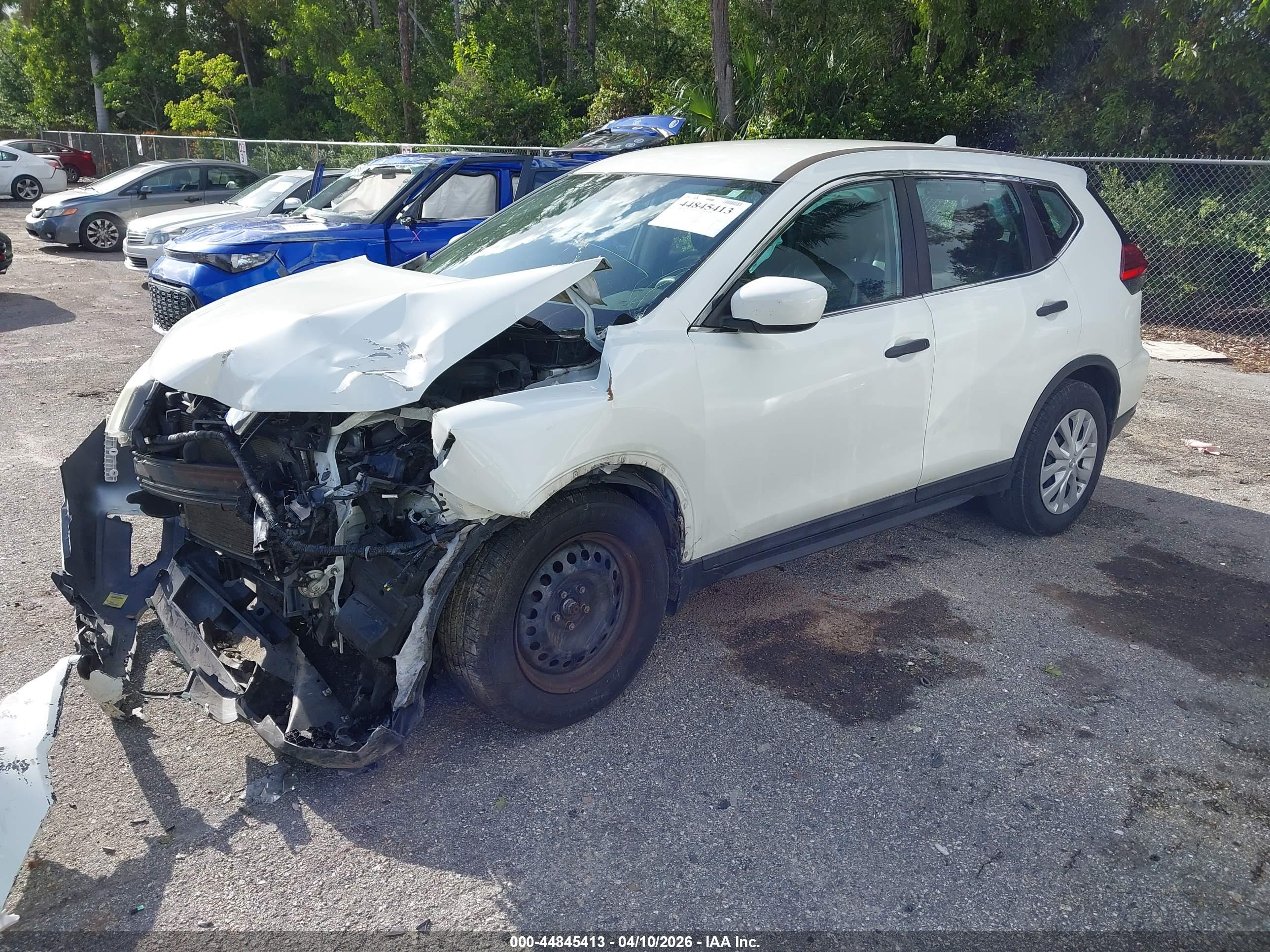 NISSAN ROGUE image 2