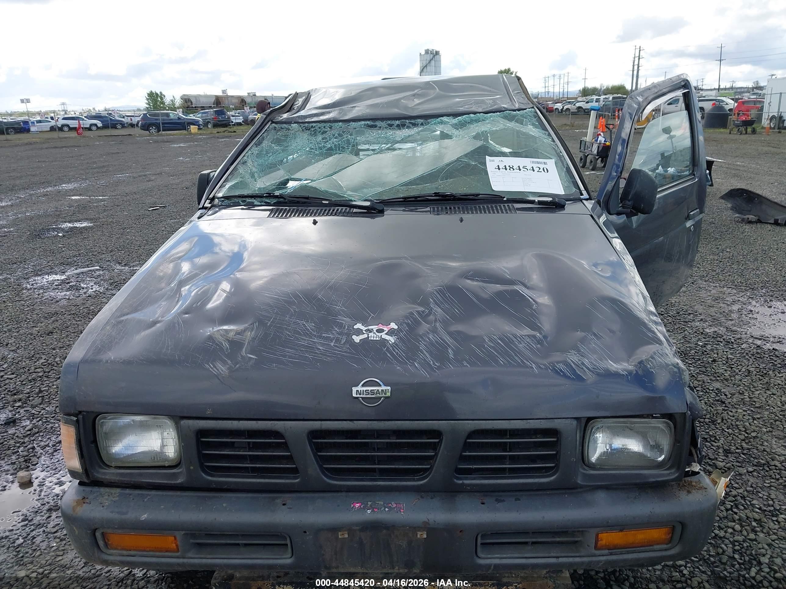NISSAN TRUCK image 6
