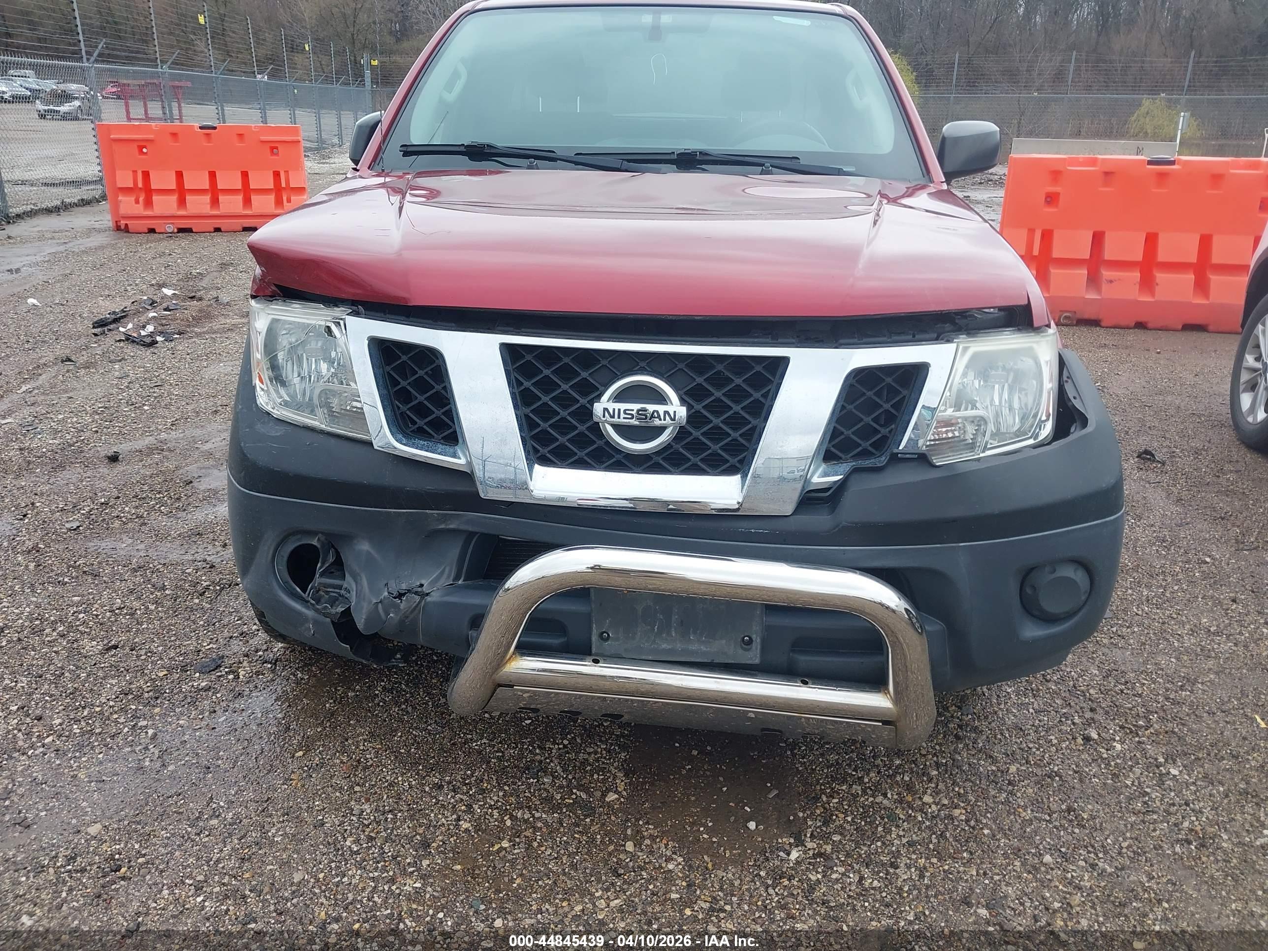 NISSAN FRONTIER image 6