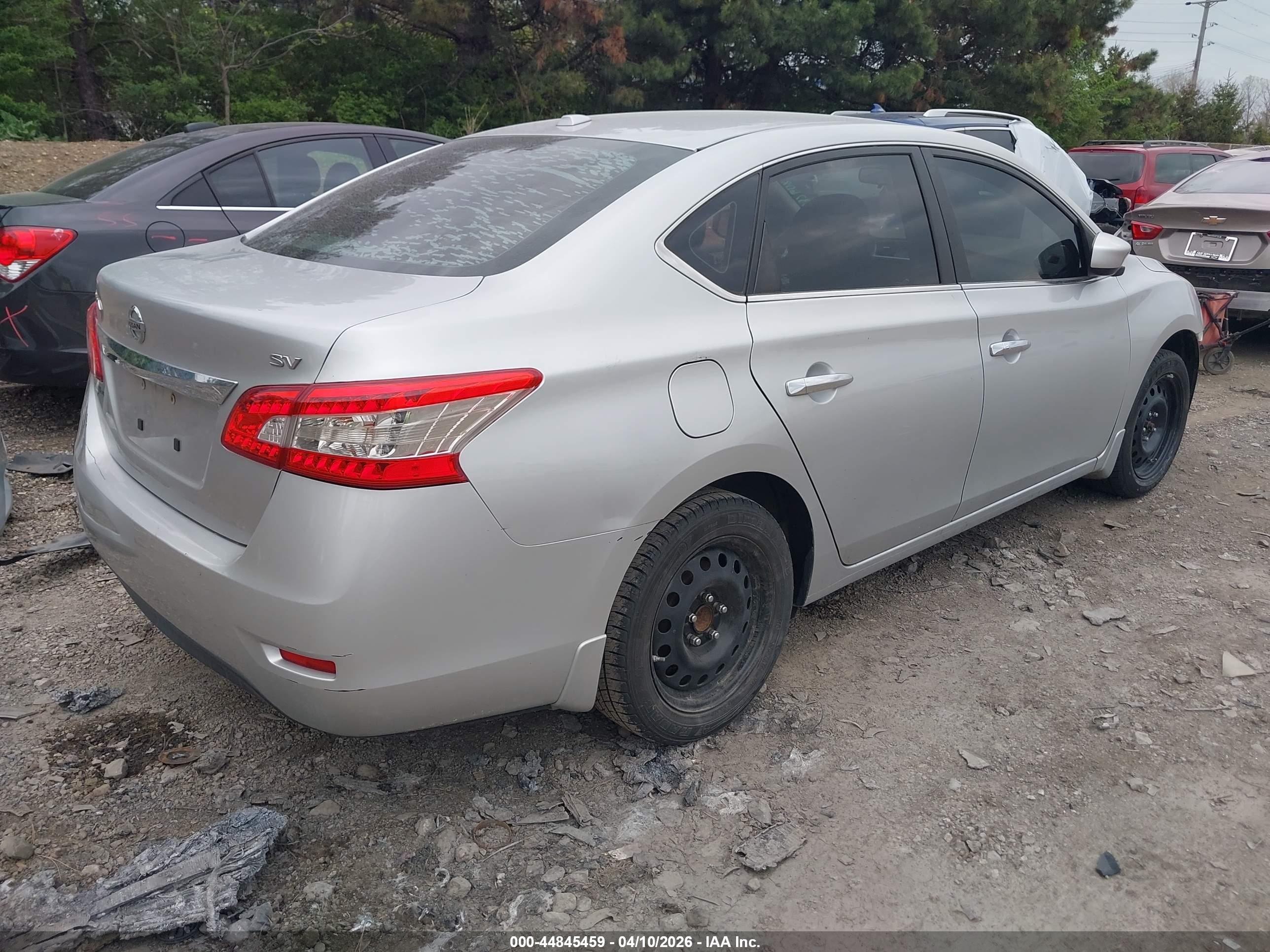 NISSAN SENTRA image 4