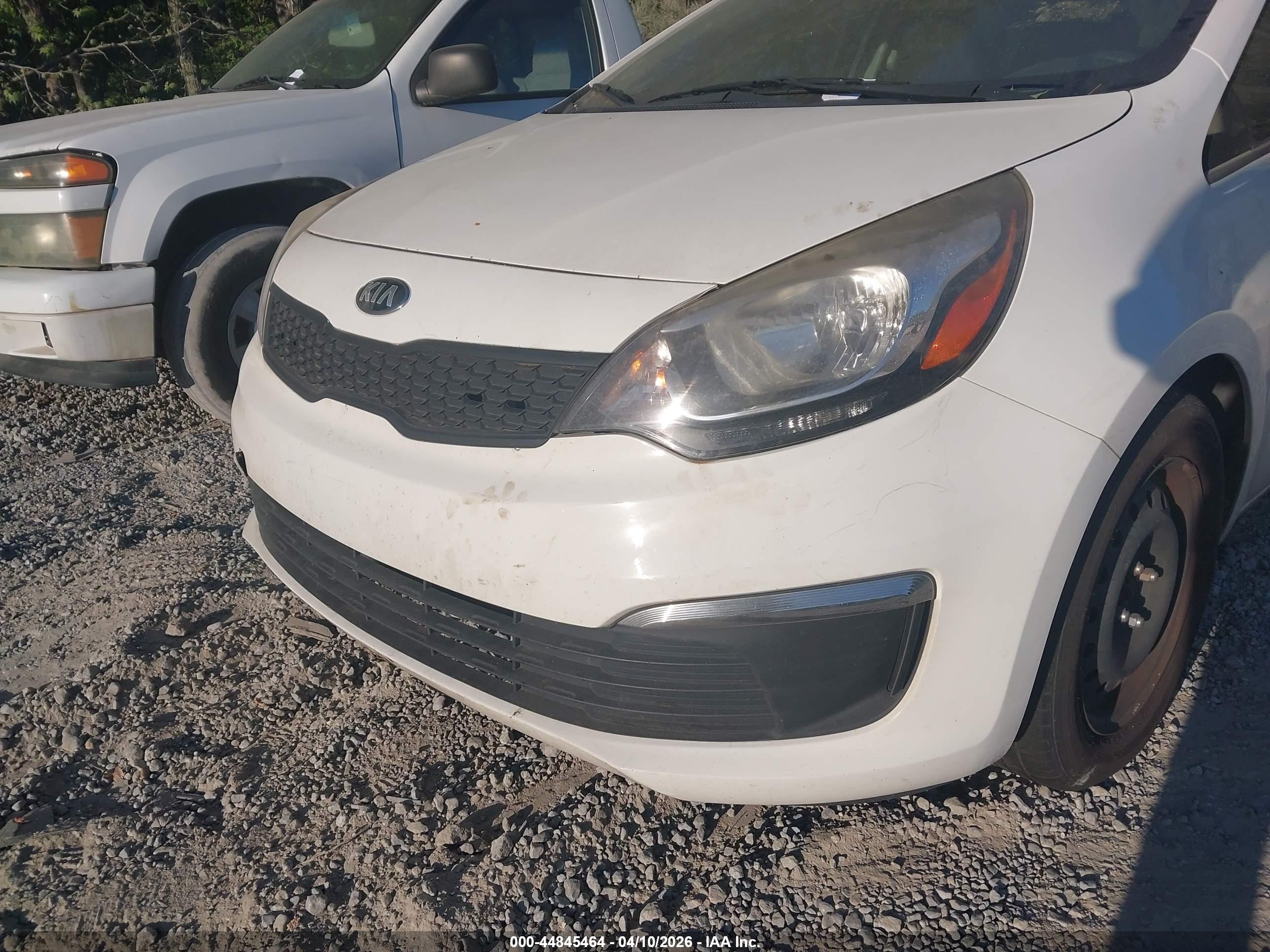 KIA RIO image 6