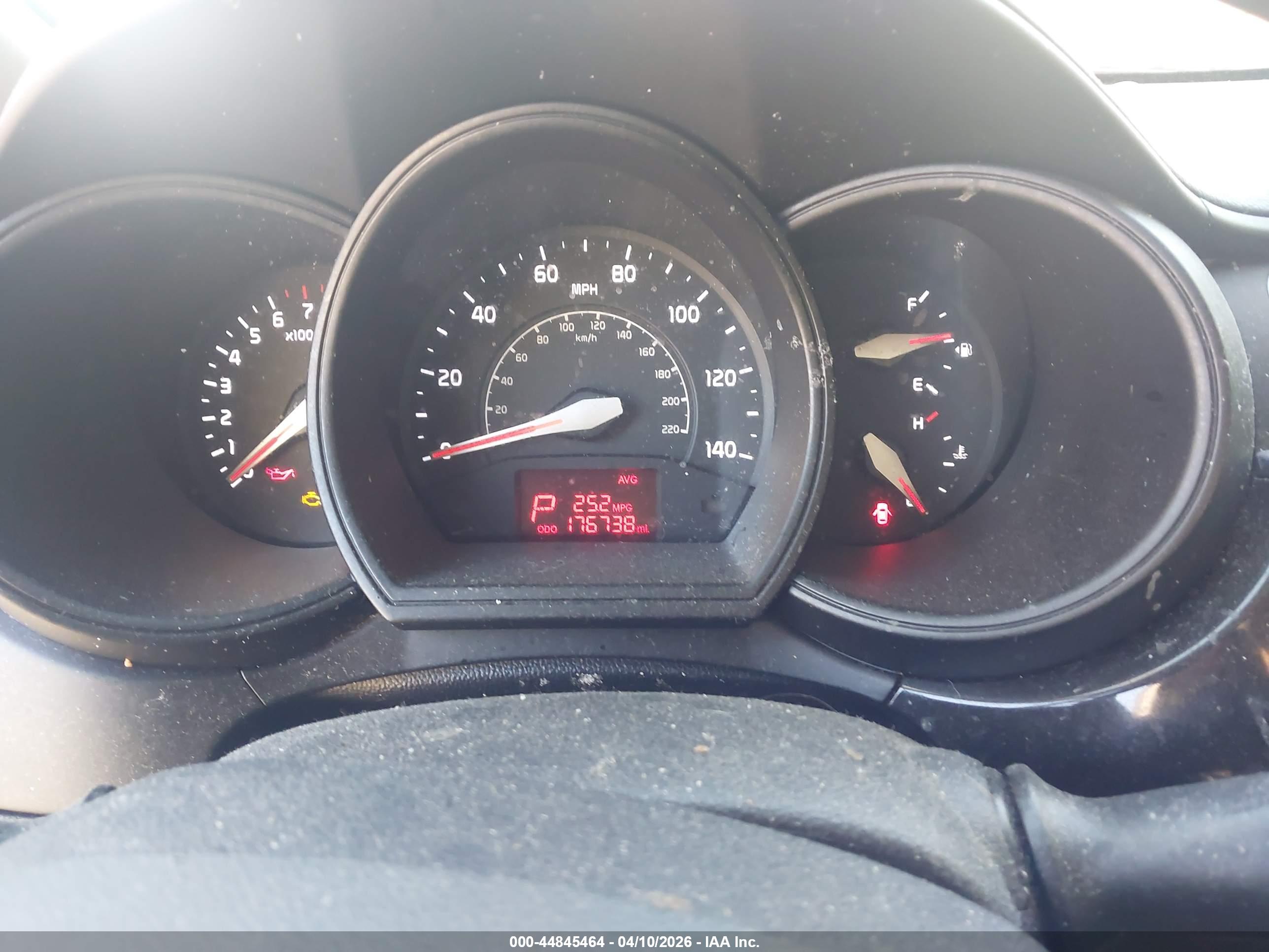 KIA RIO image 7