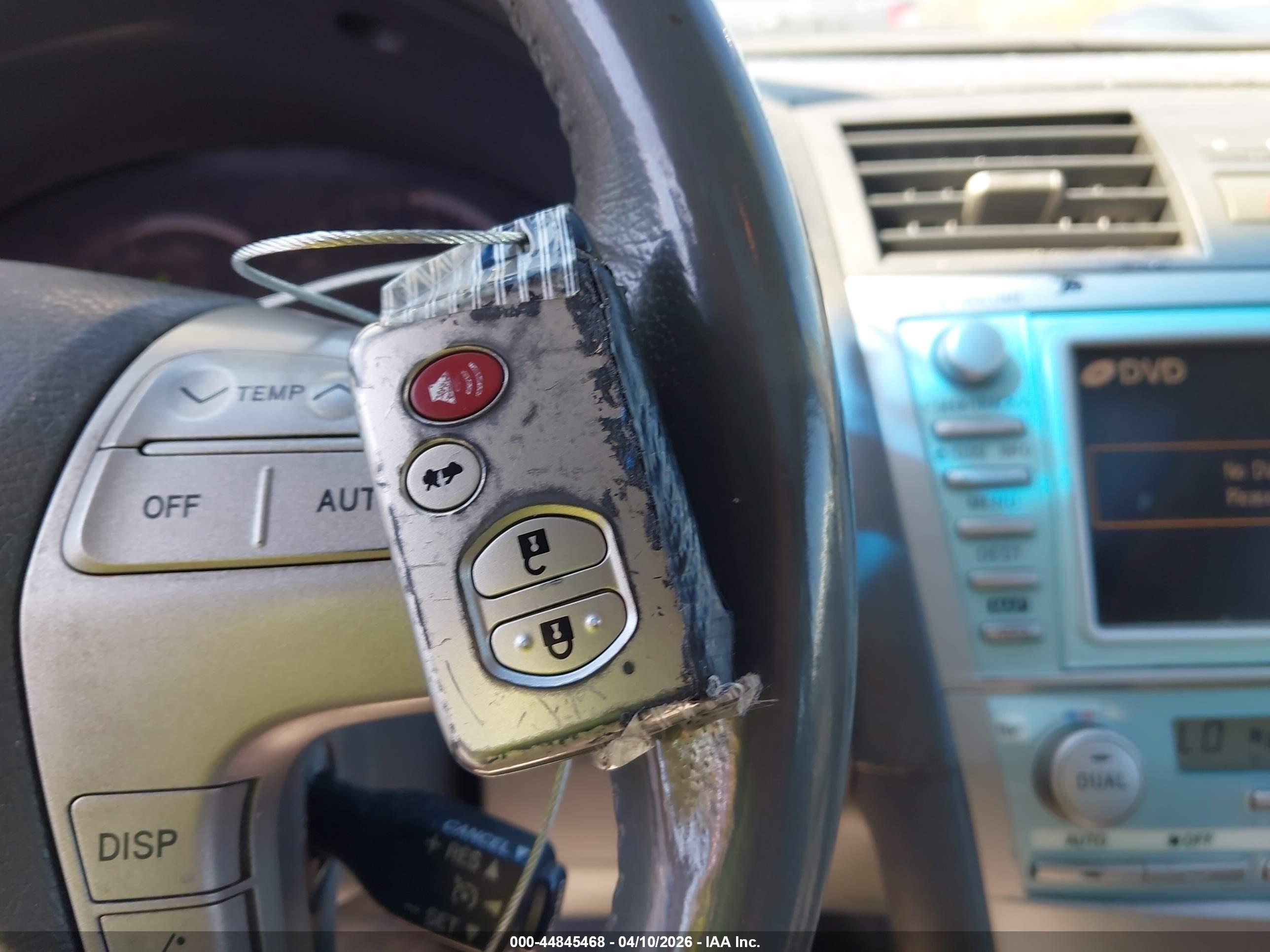 TOYOTA CAMRY image 11
