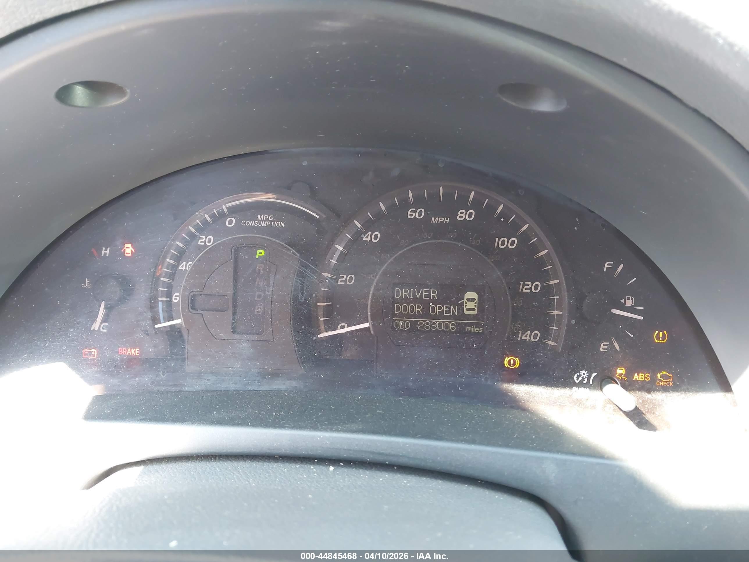 TOYOTA CAMRY image 7