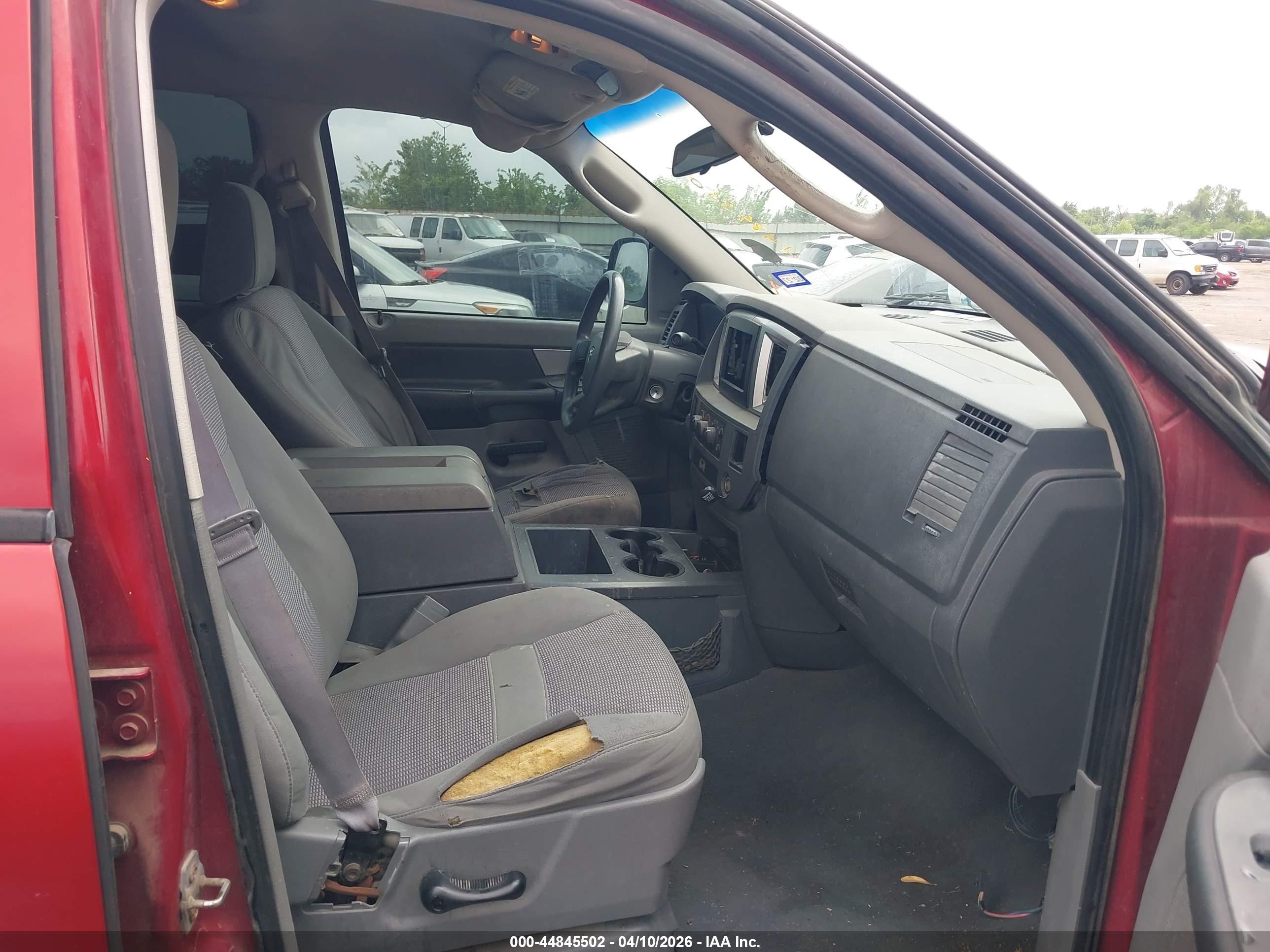 DODGE RAM image 5
