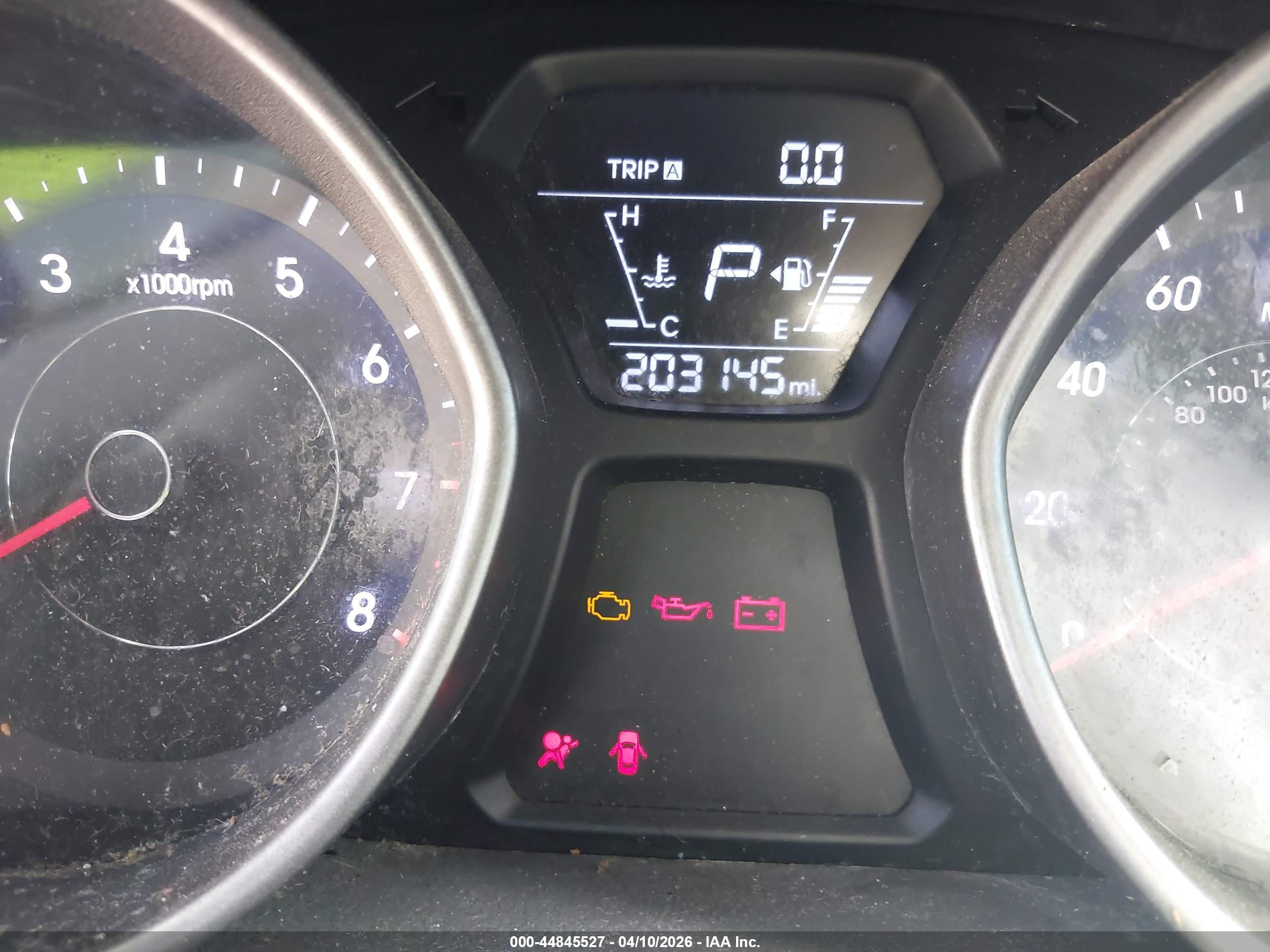 HYUNDAI ELANTRA image 7