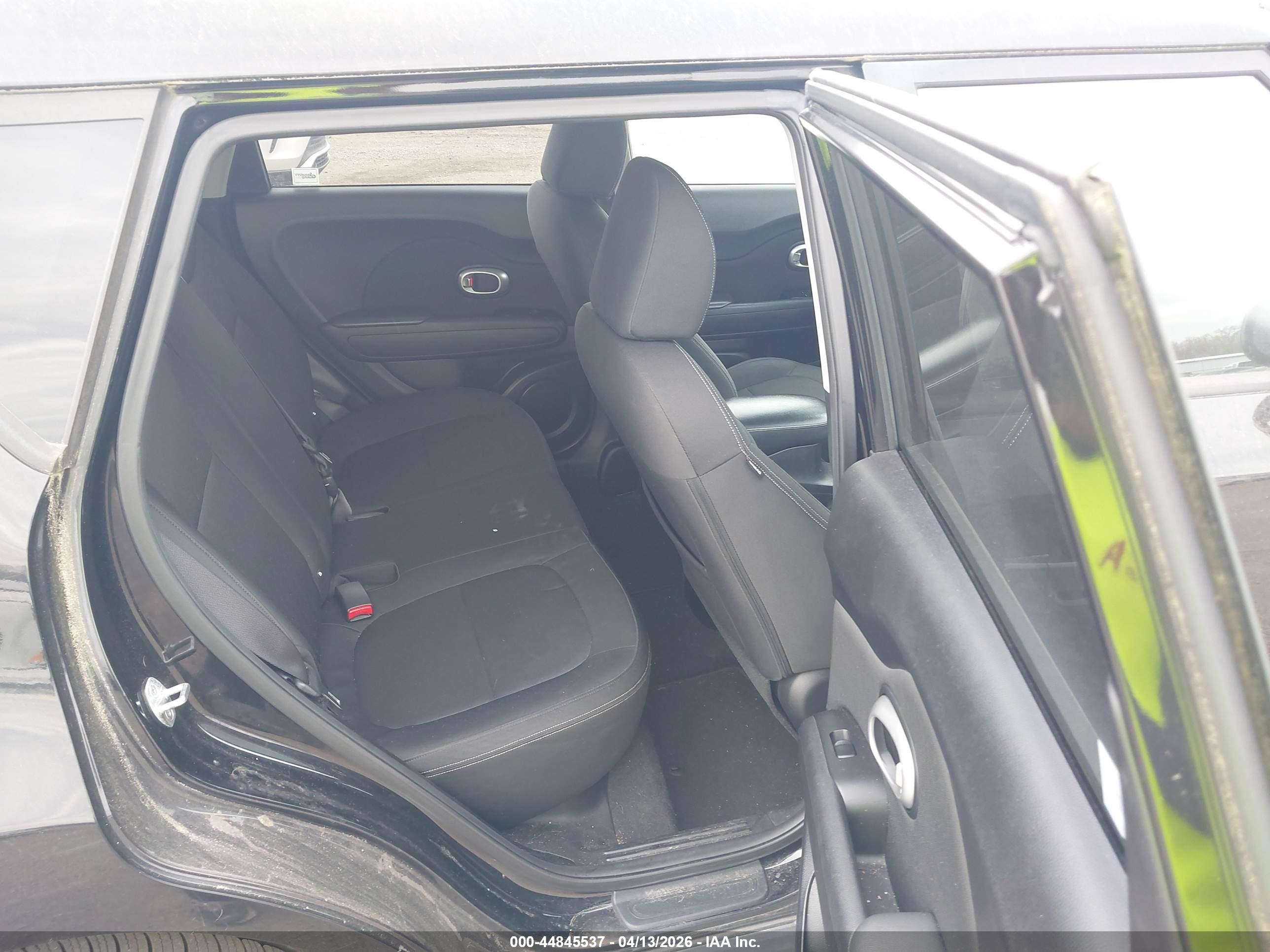KIA SOUL image 8