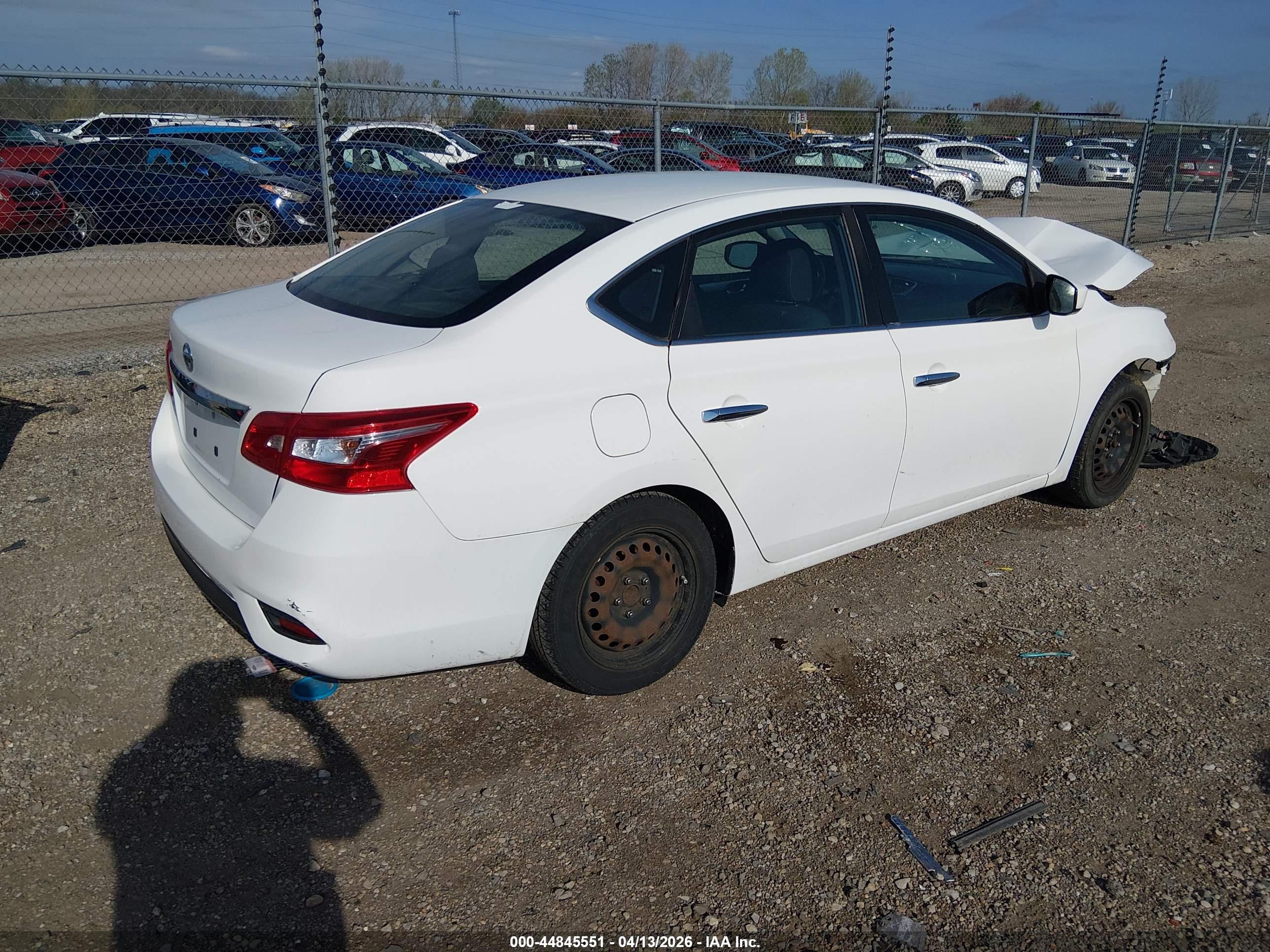 NISSAN SENTRA image 4
