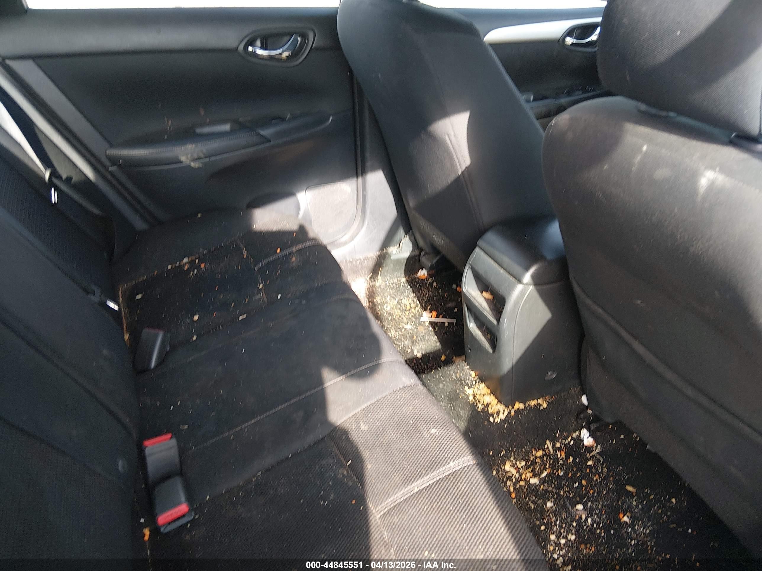 NISSAN SENTRA image 8