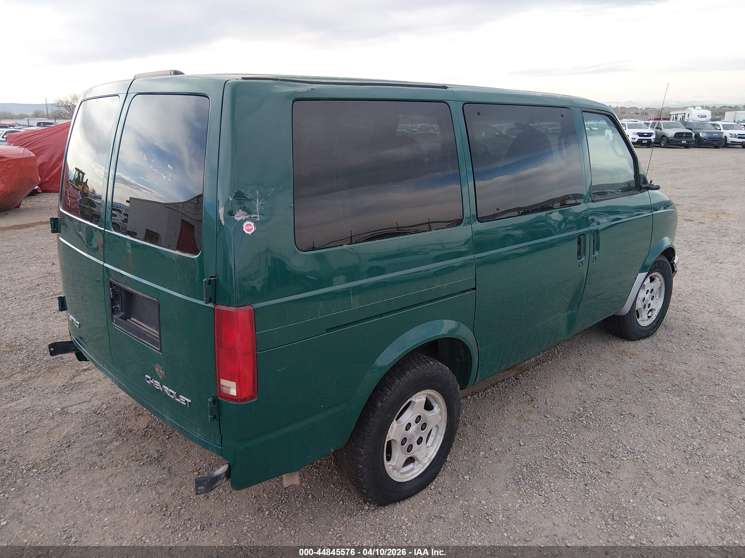CHEVROLET ASTRO image 4