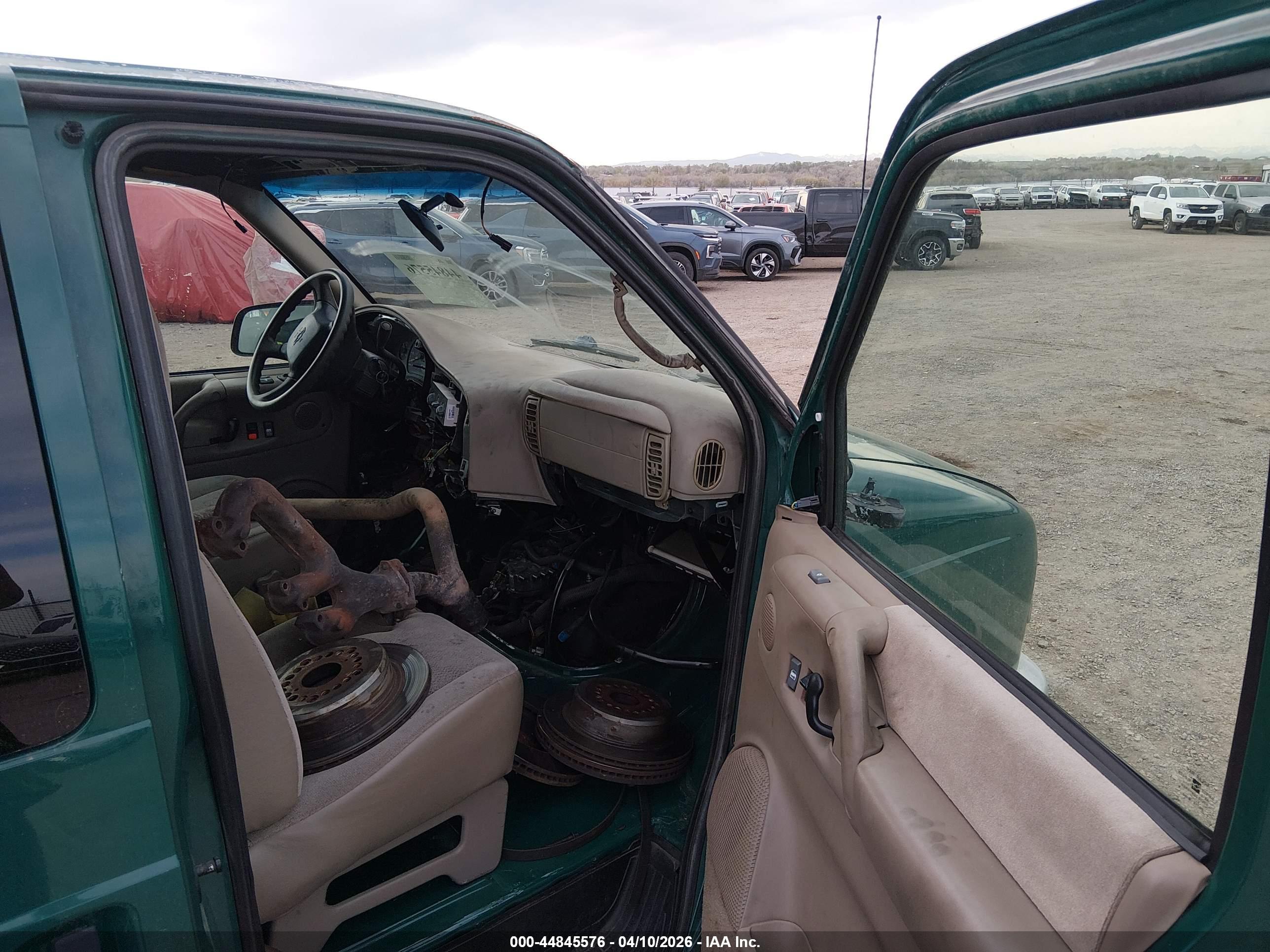 CHEVROLET ASTRO image 5