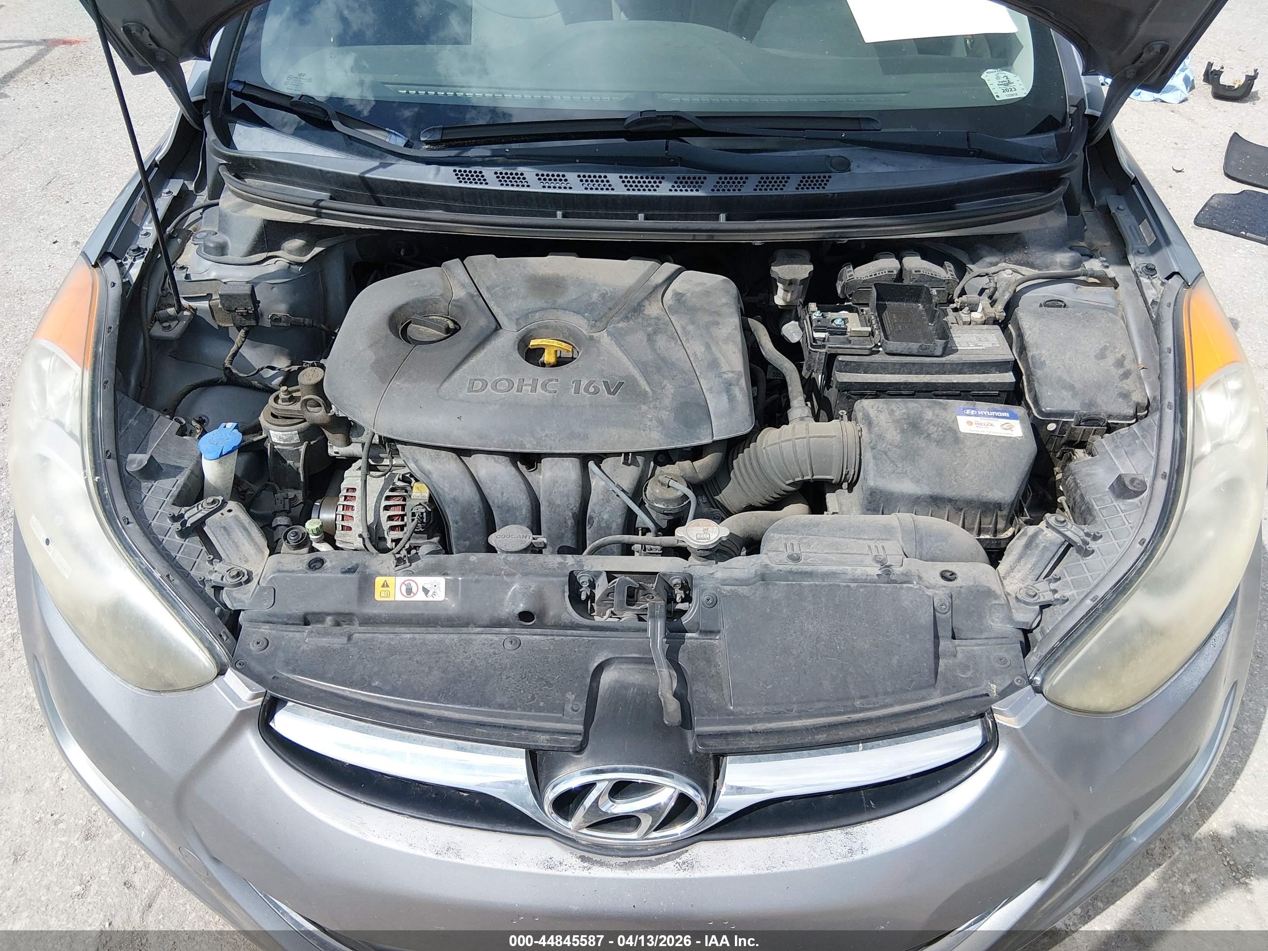HYUNDAI ELANTRA image 10