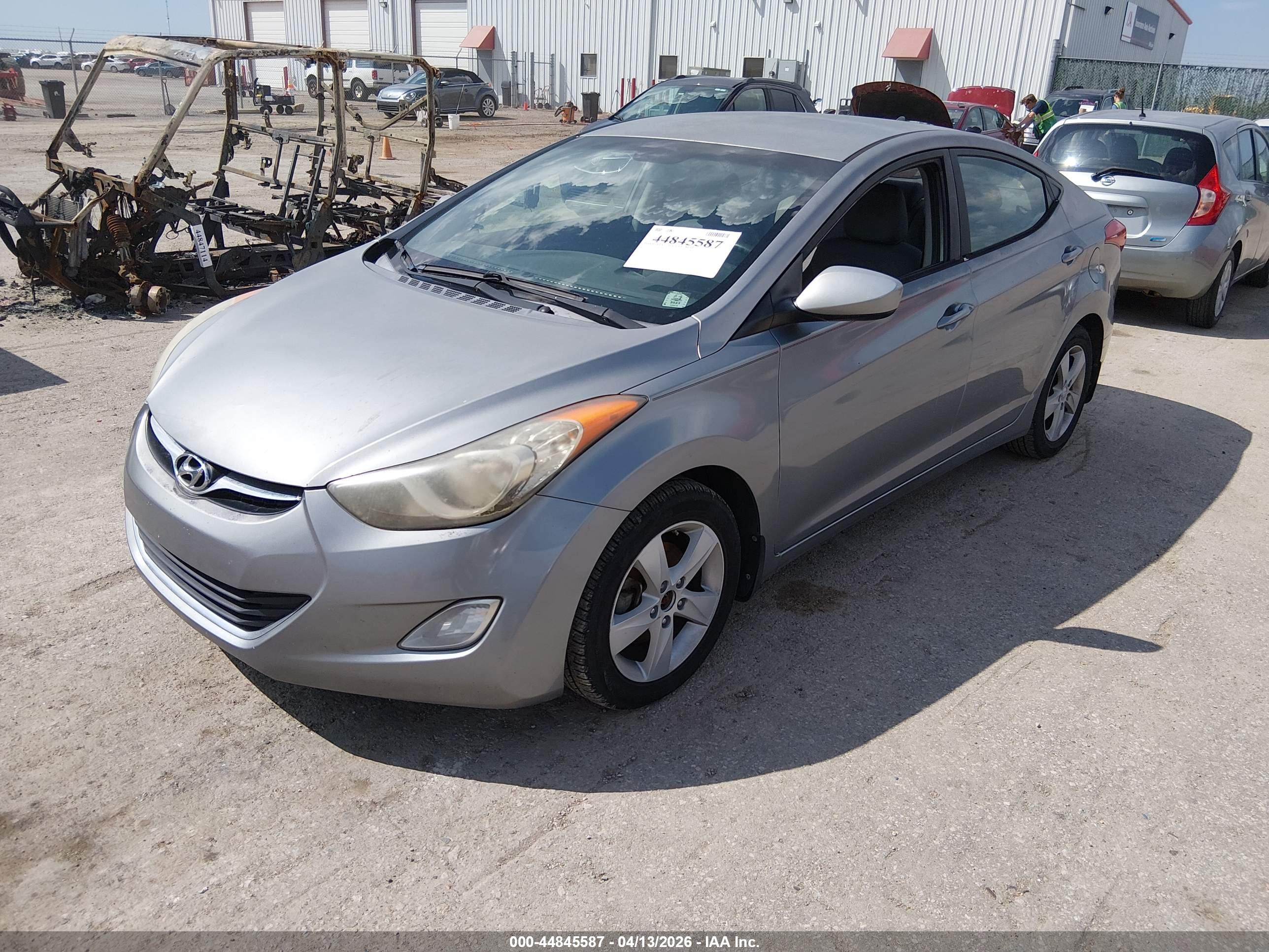 HYUNDAI ELANTRA image 2