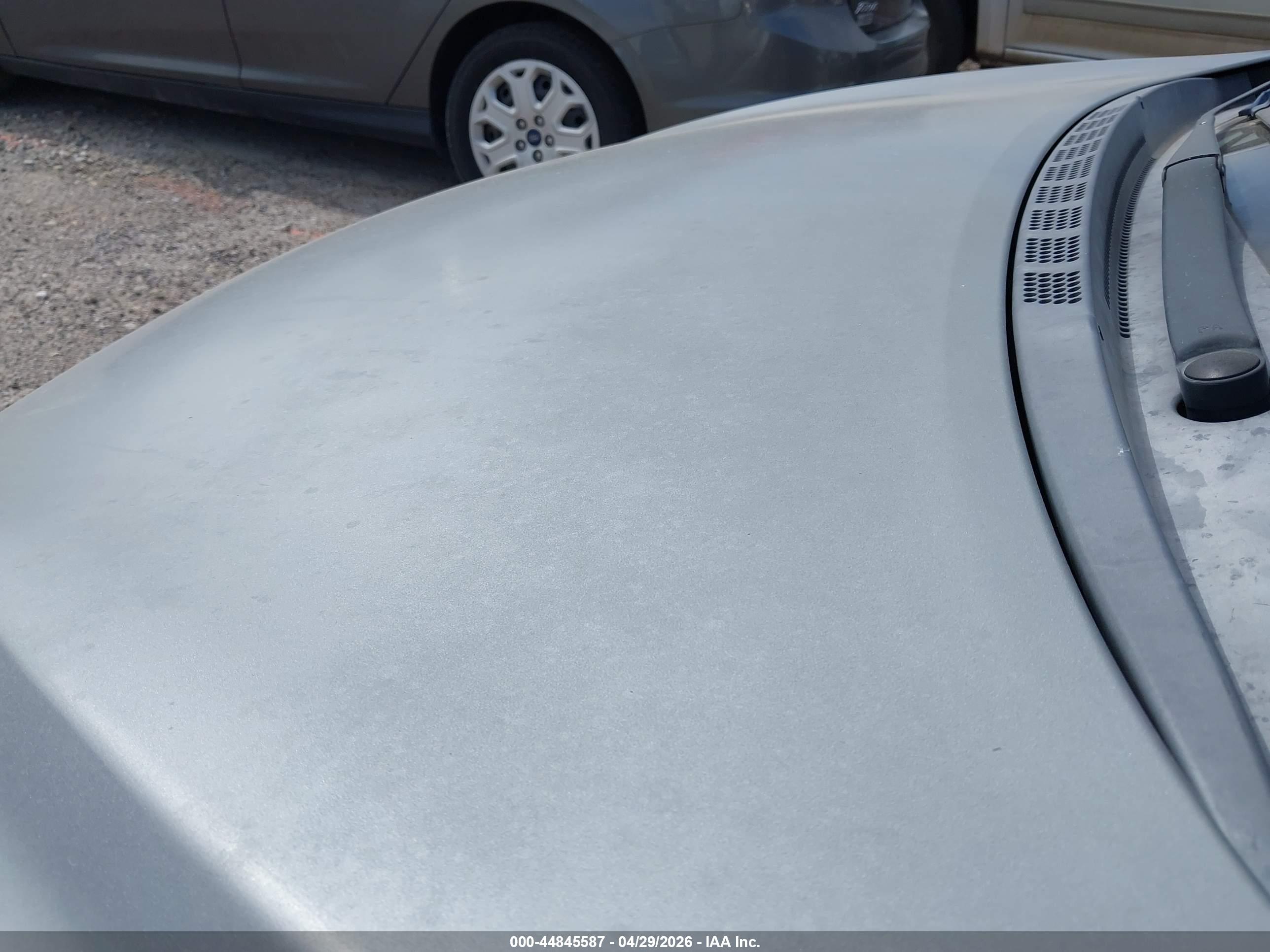 HYUNDAI ELANTRA image 6