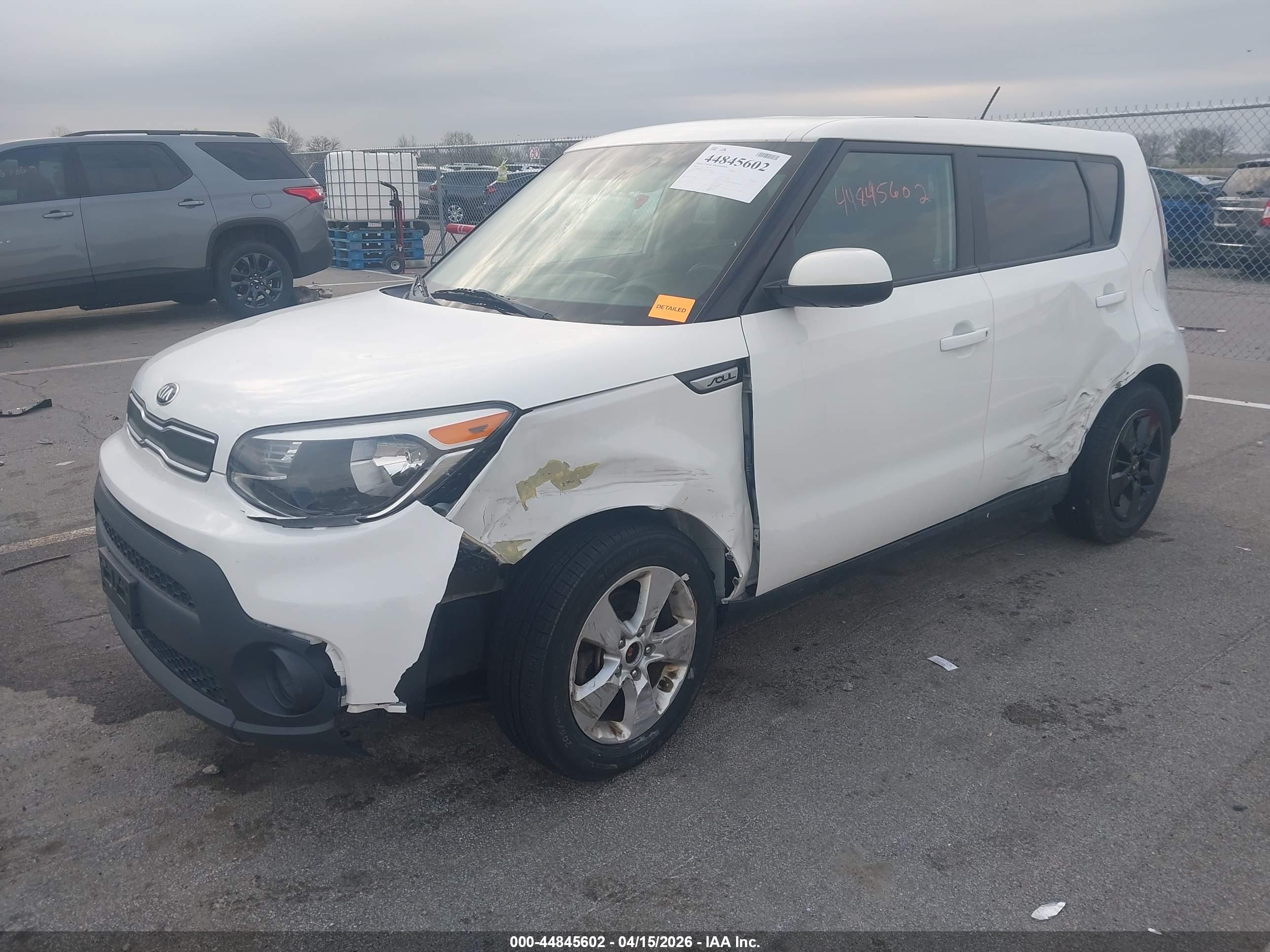 KIA SOUL image 2
