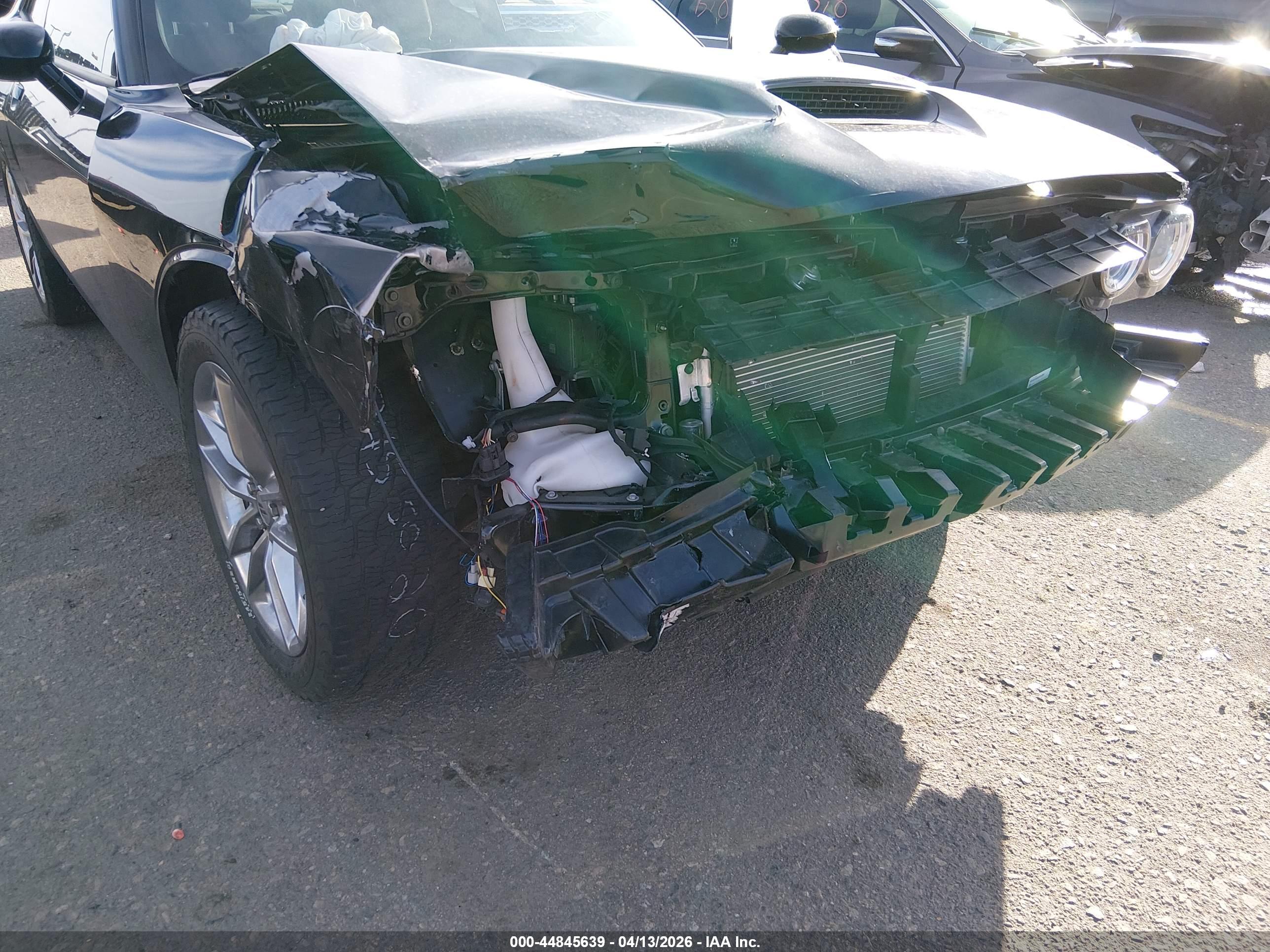 DODGE CHALLENGER image 6