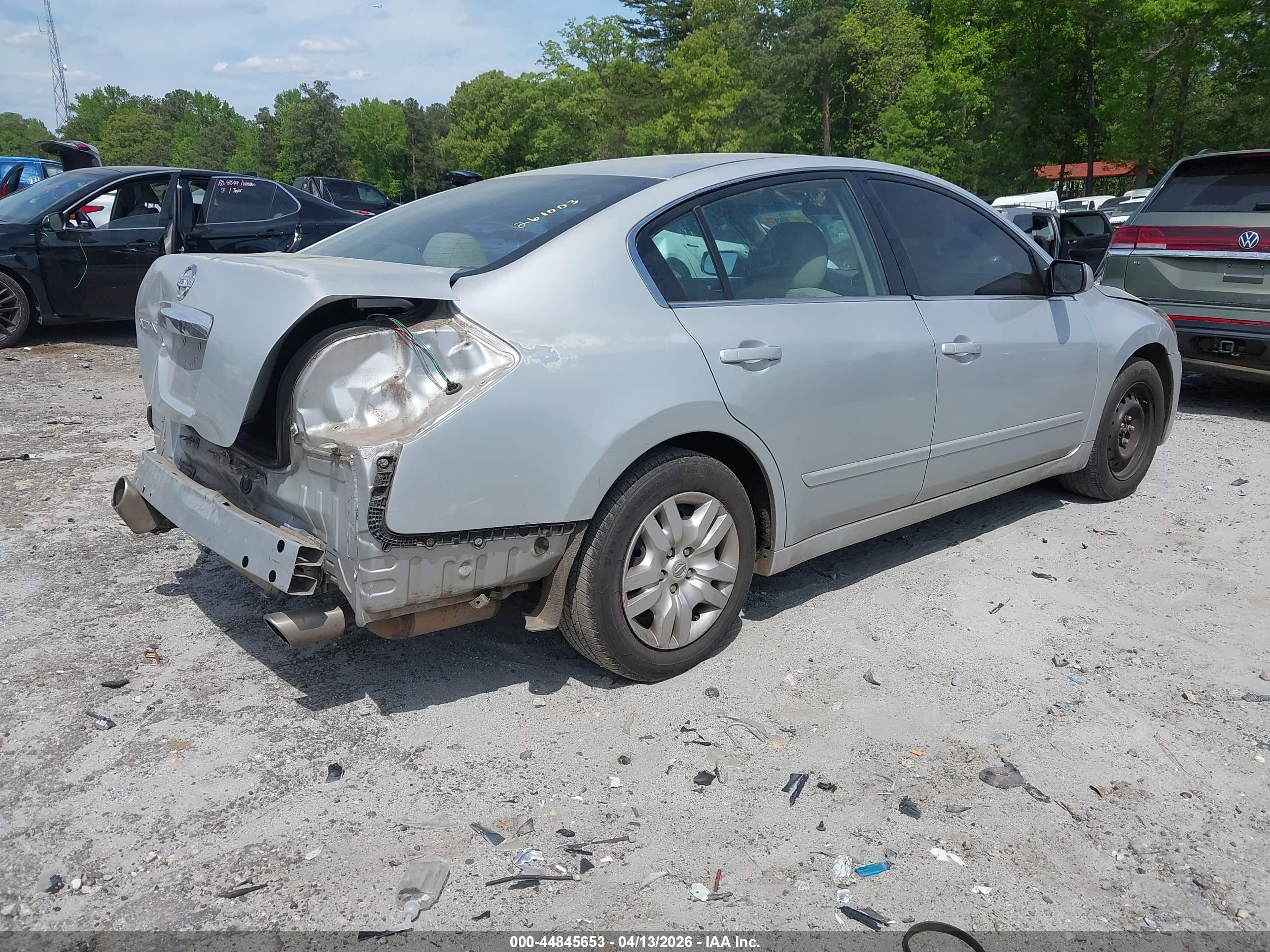 NISSAN ALTIMA image 4