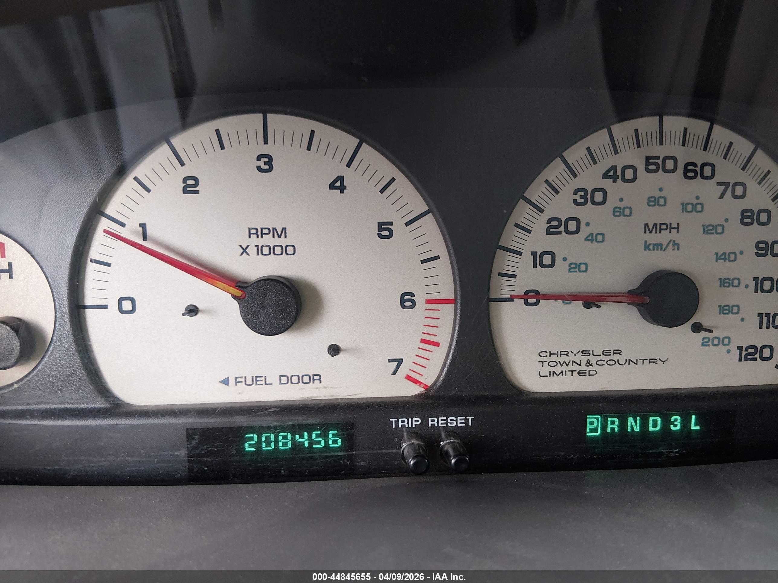 CHRYSLER TOWN image 7