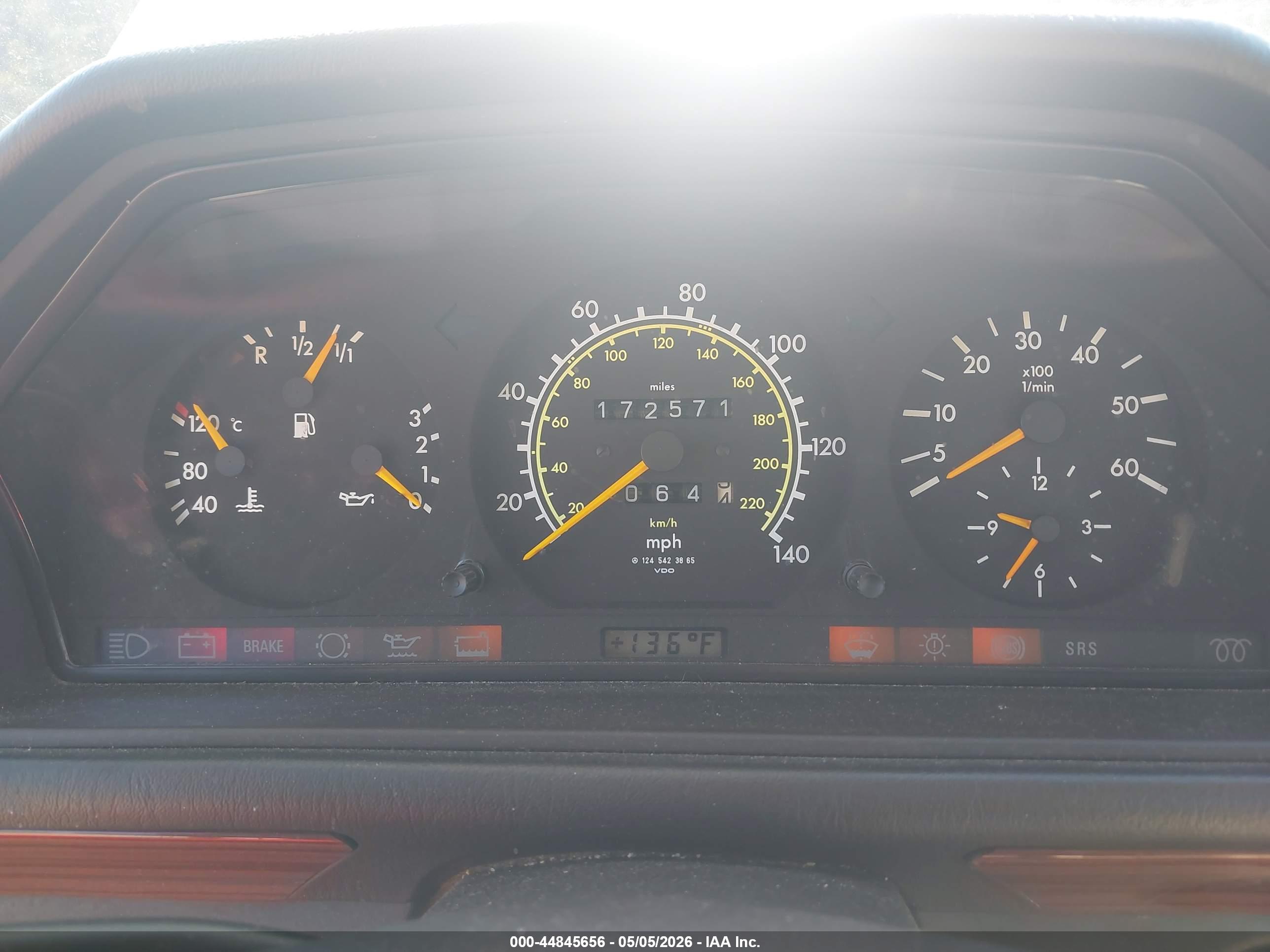 MERCEDES-BENZ E image 7
