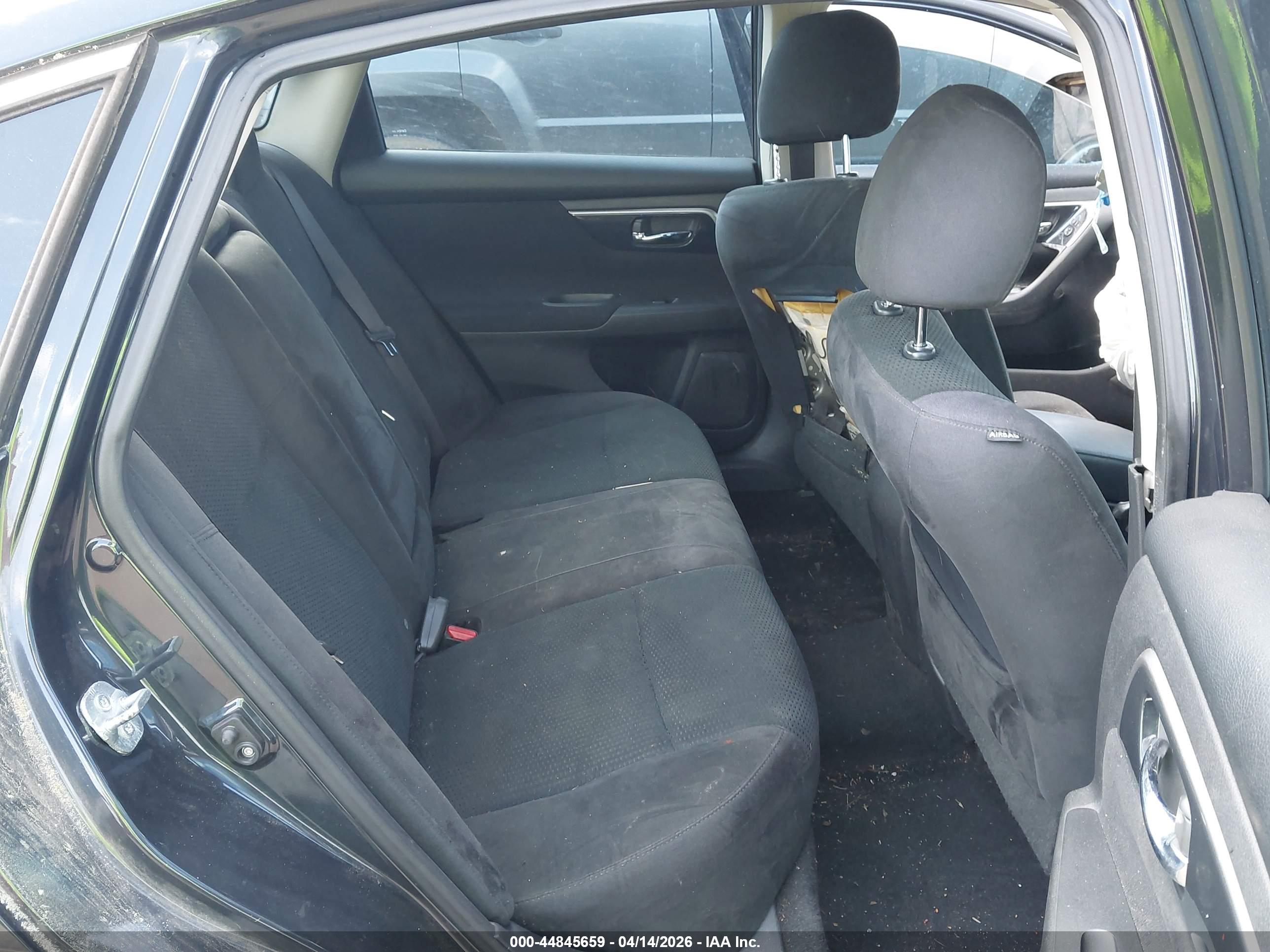 NISSAN ALTIMA image 8