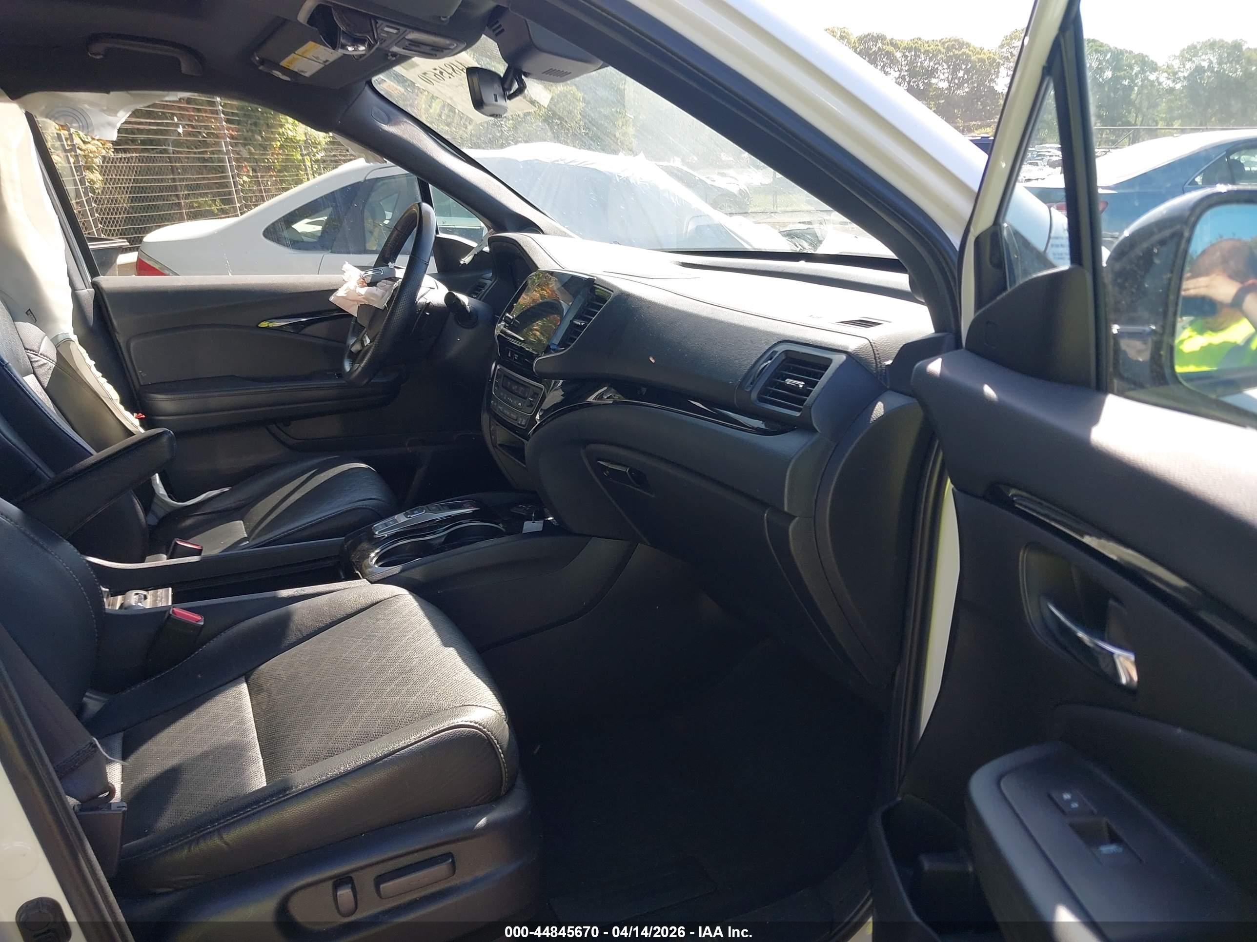 HONDA PASSPORT image 5