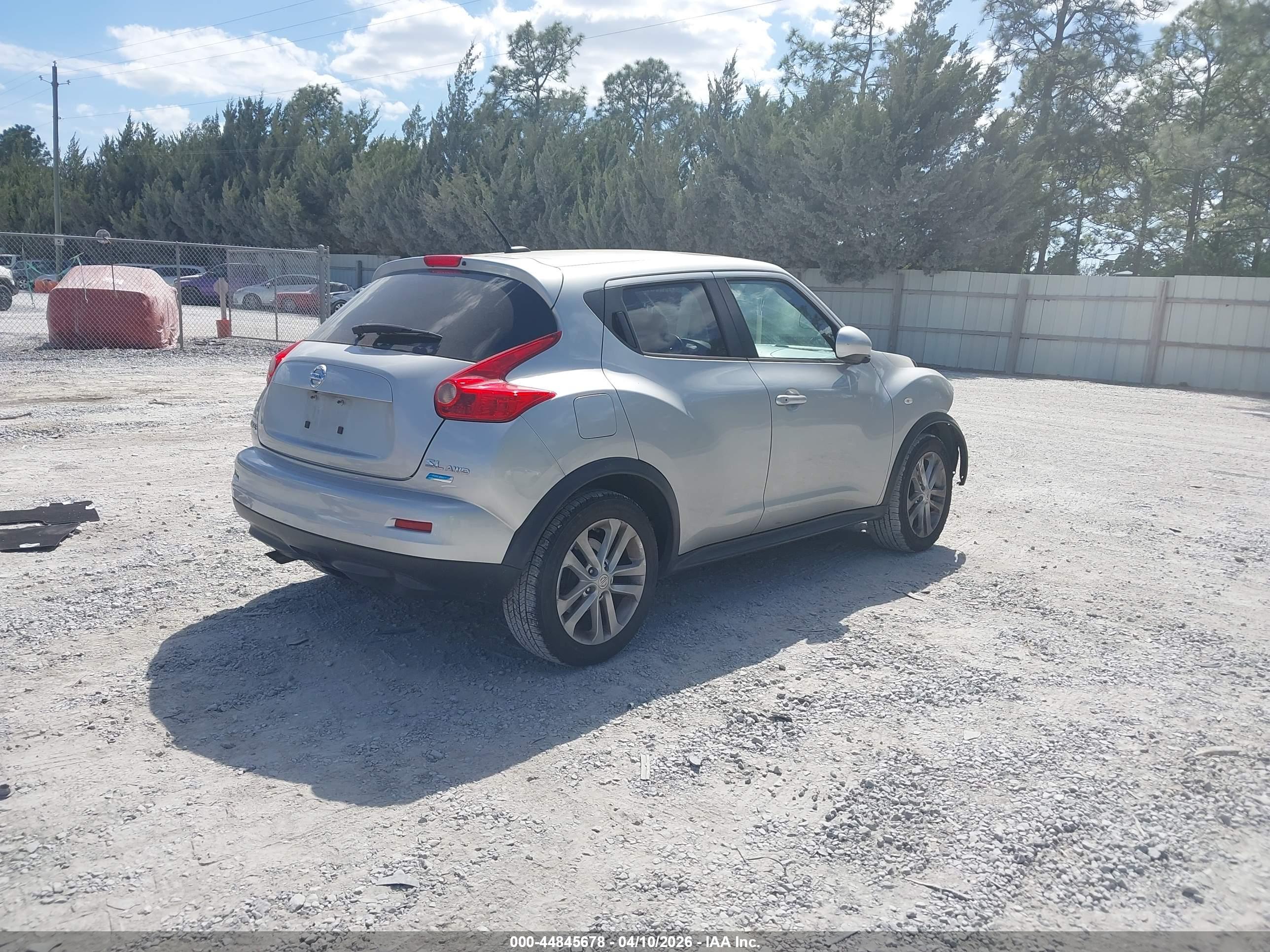 NISSAN JUKE image 4