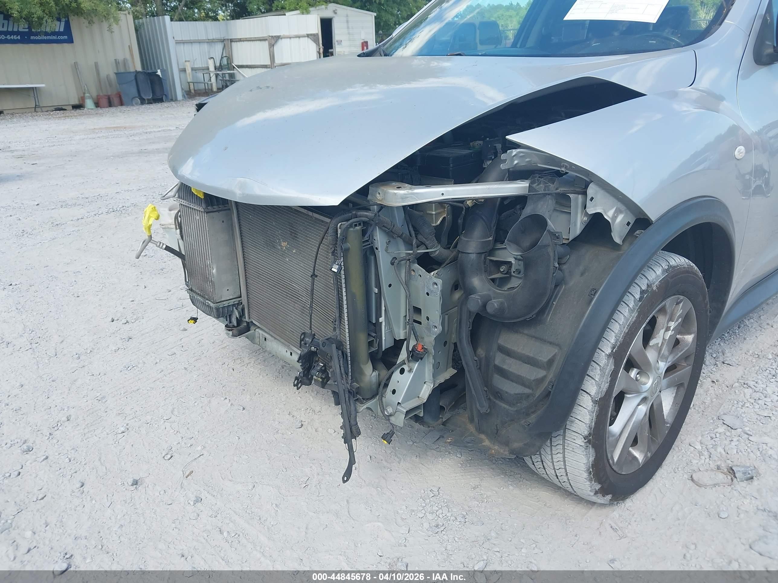 NISSAN JUKE image 6