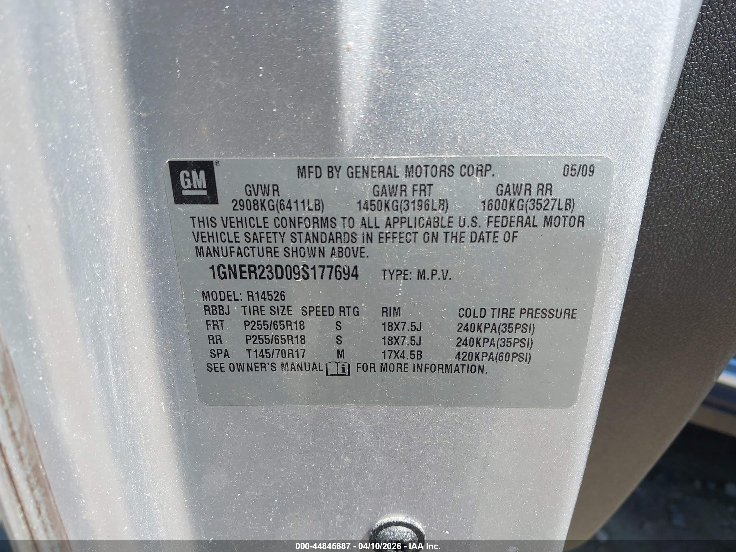CHEVROLET TRAVERSE image 9