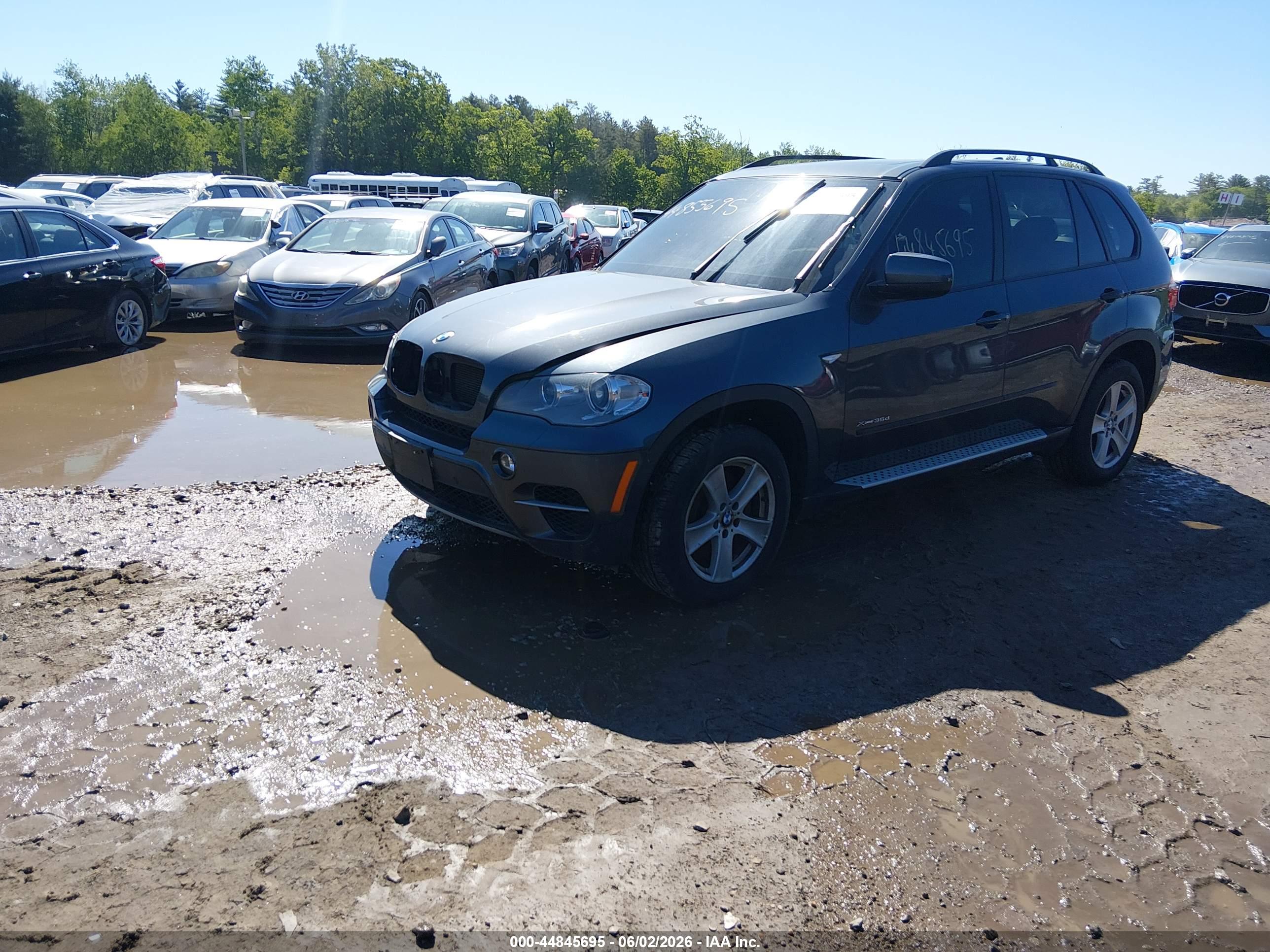 BMW X5 image 2