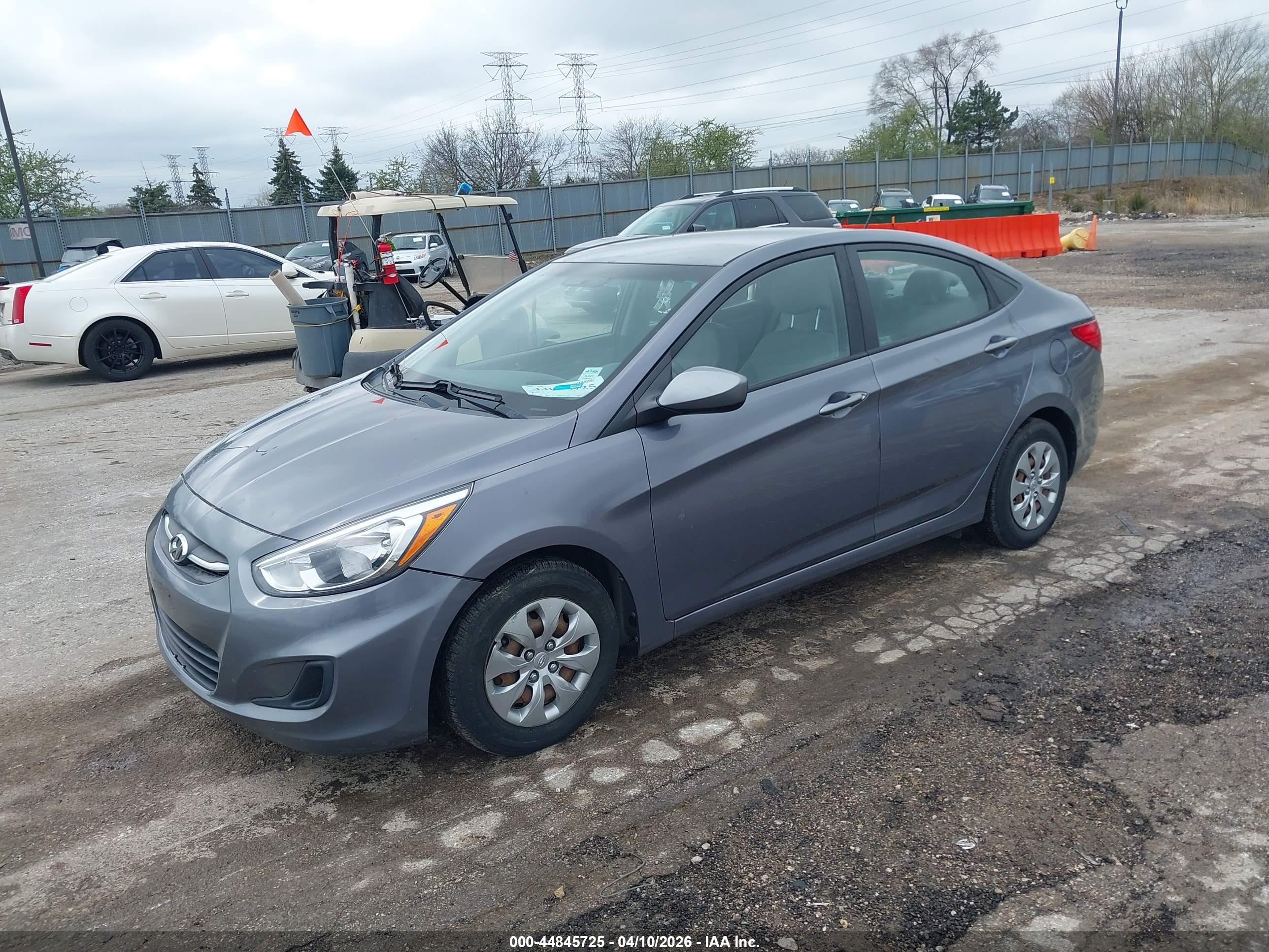 HYUNDAI ACCENT image 2