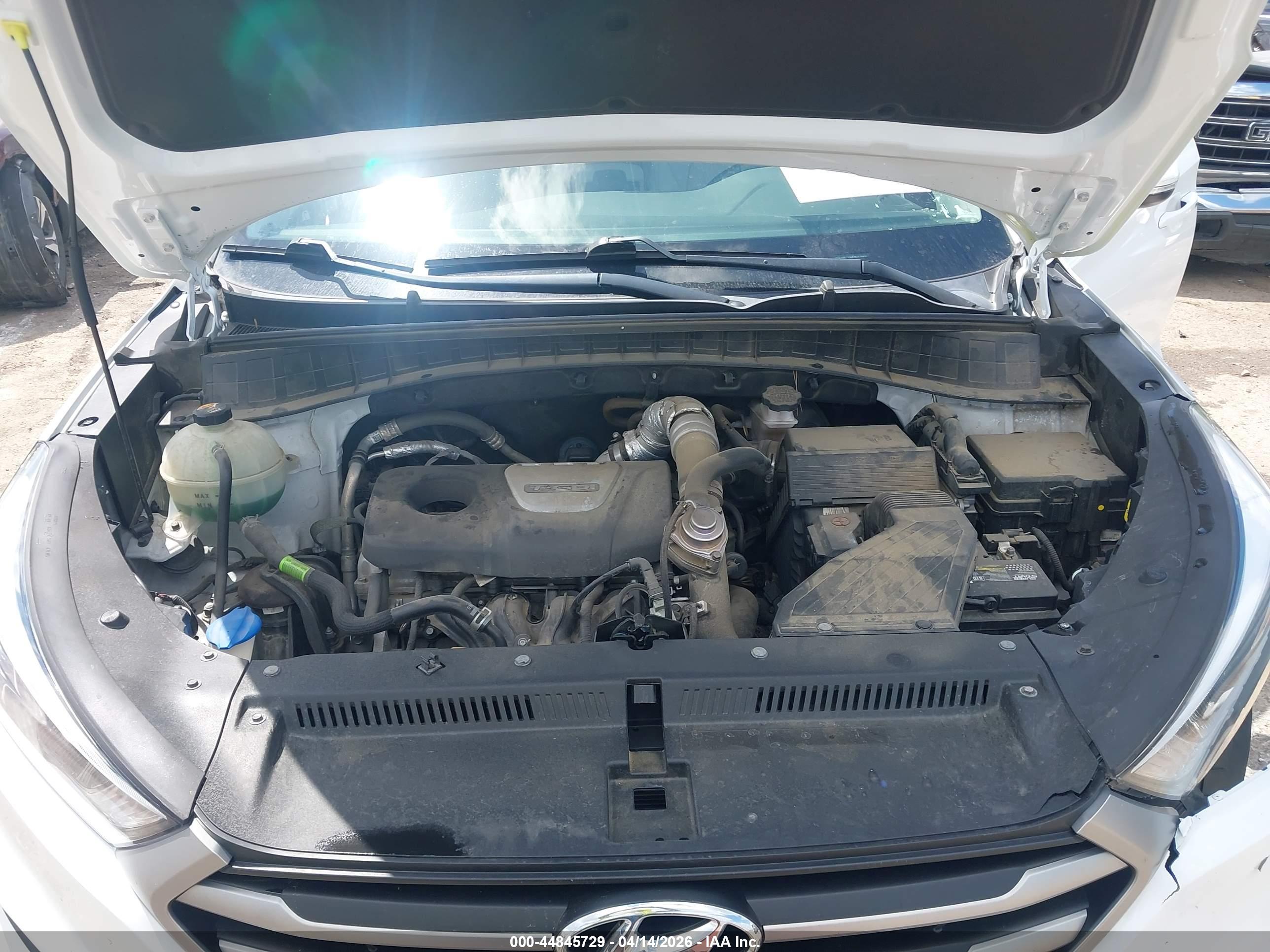 HYUNDAI TUCSON image 10