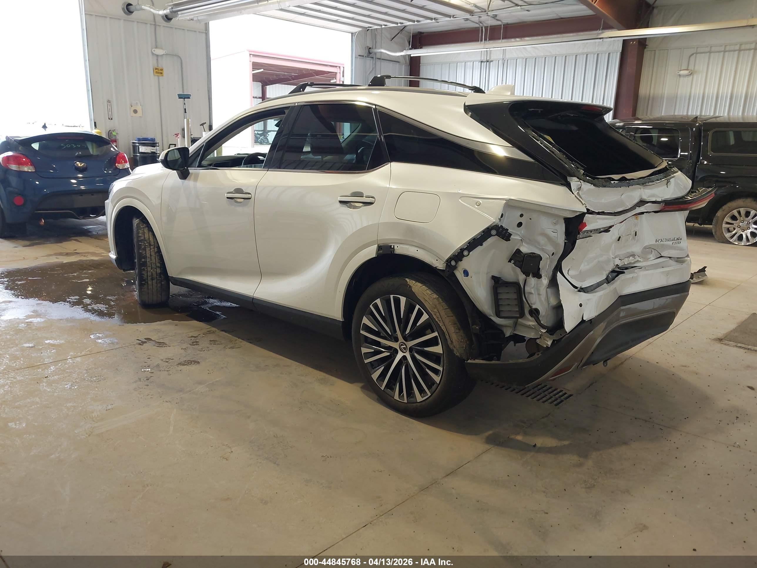 LEXUS RX image 3