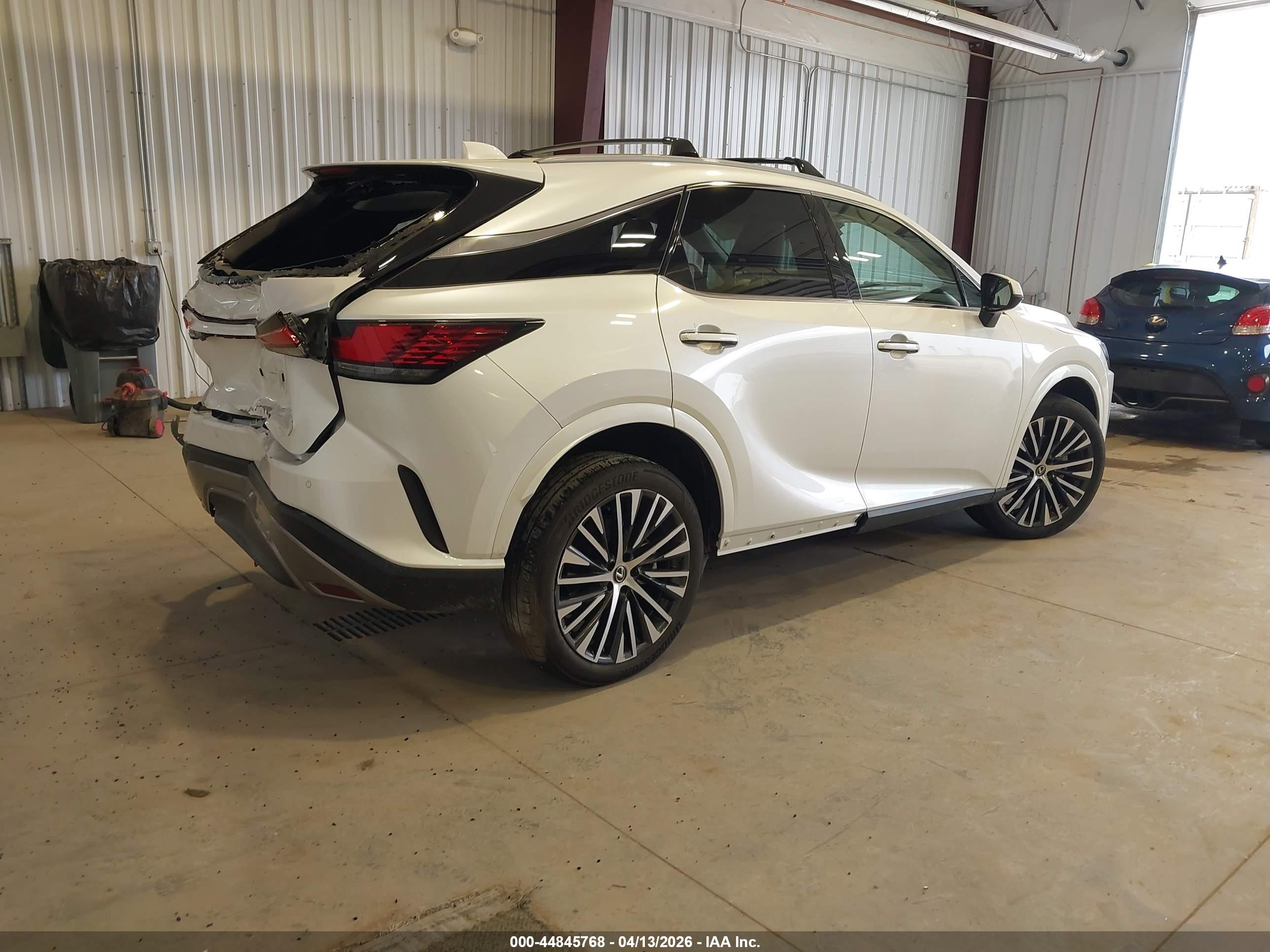 LEXUS RX image 4