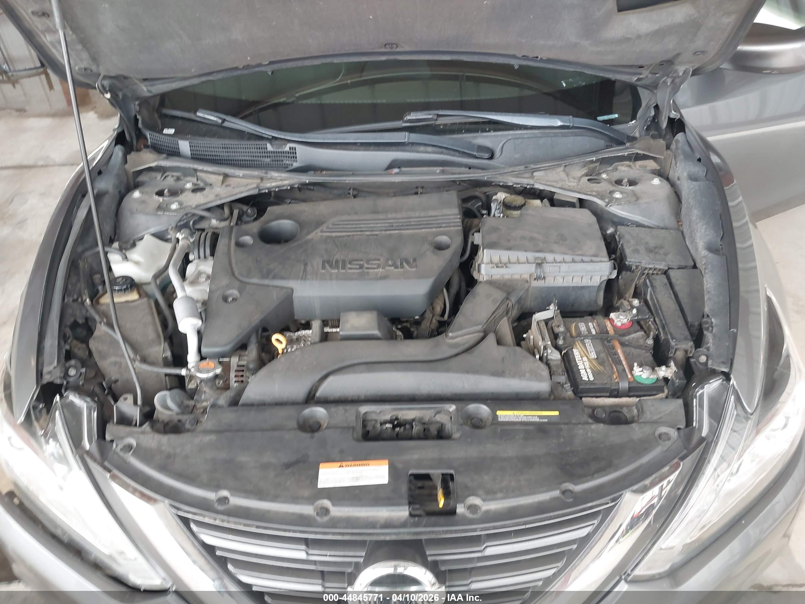 NISSAN ALTIMA image 10