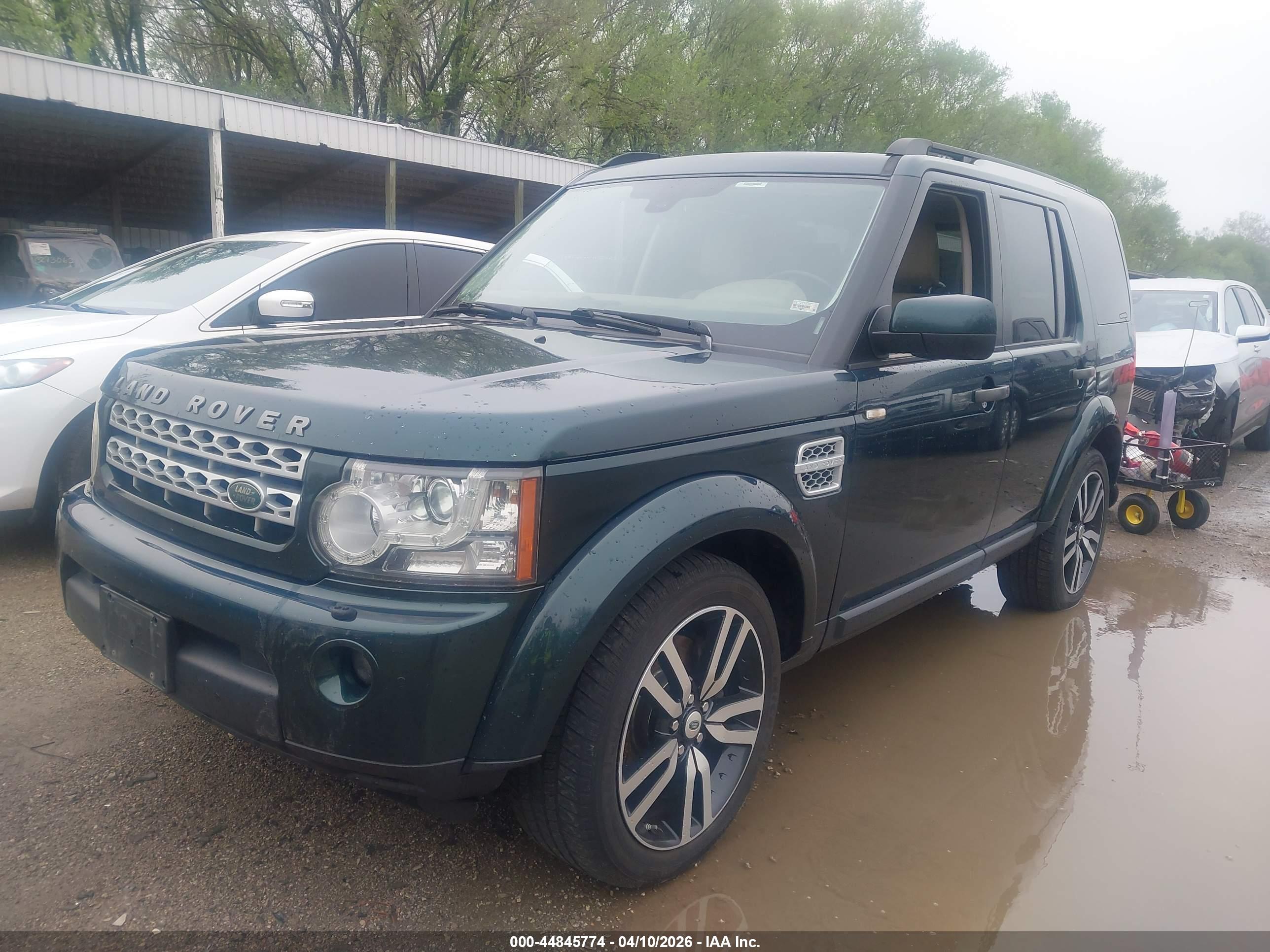 LAND ROVER image 2