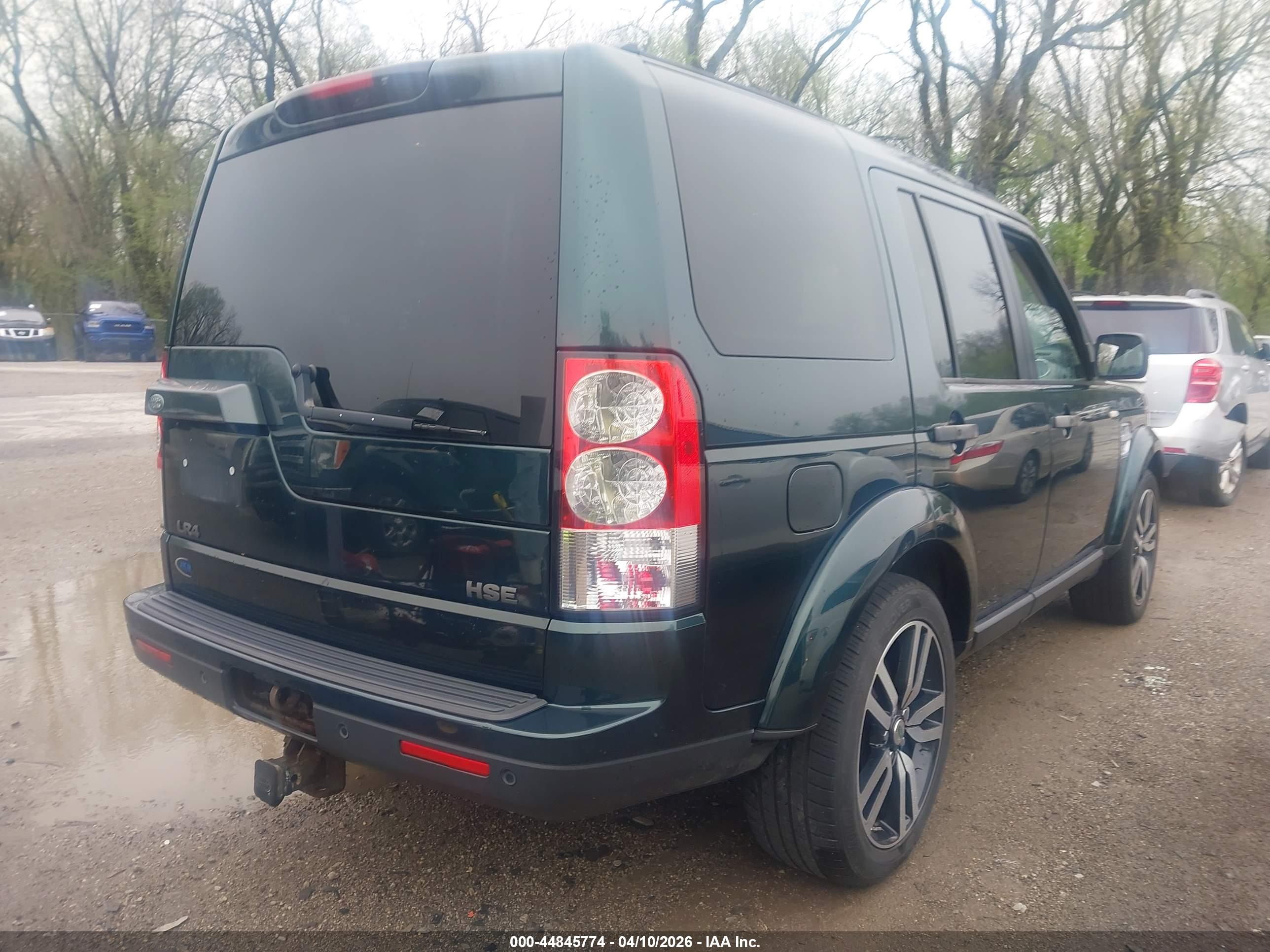 LAND ROVER image 4