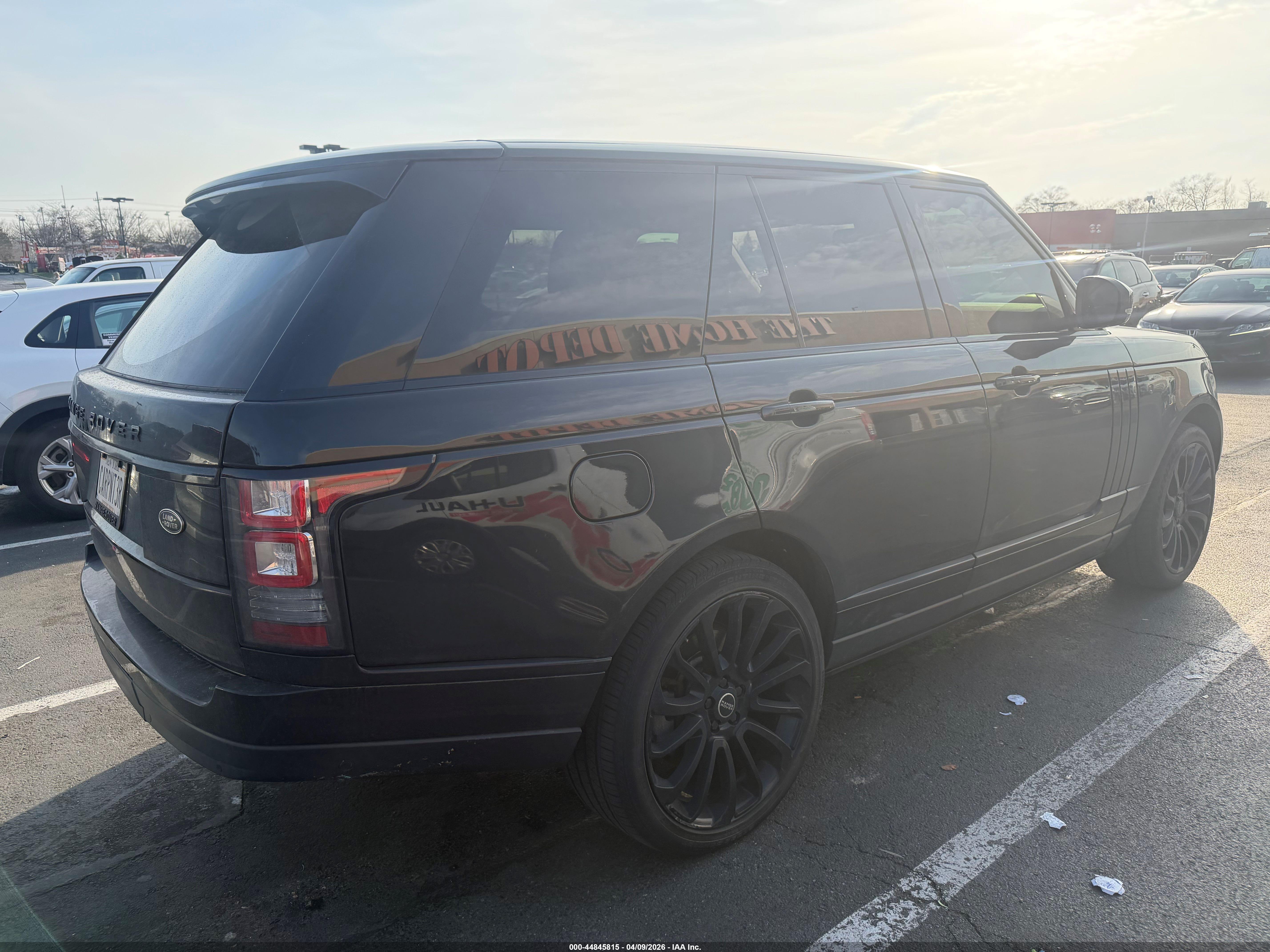 LAND ROVER image 4