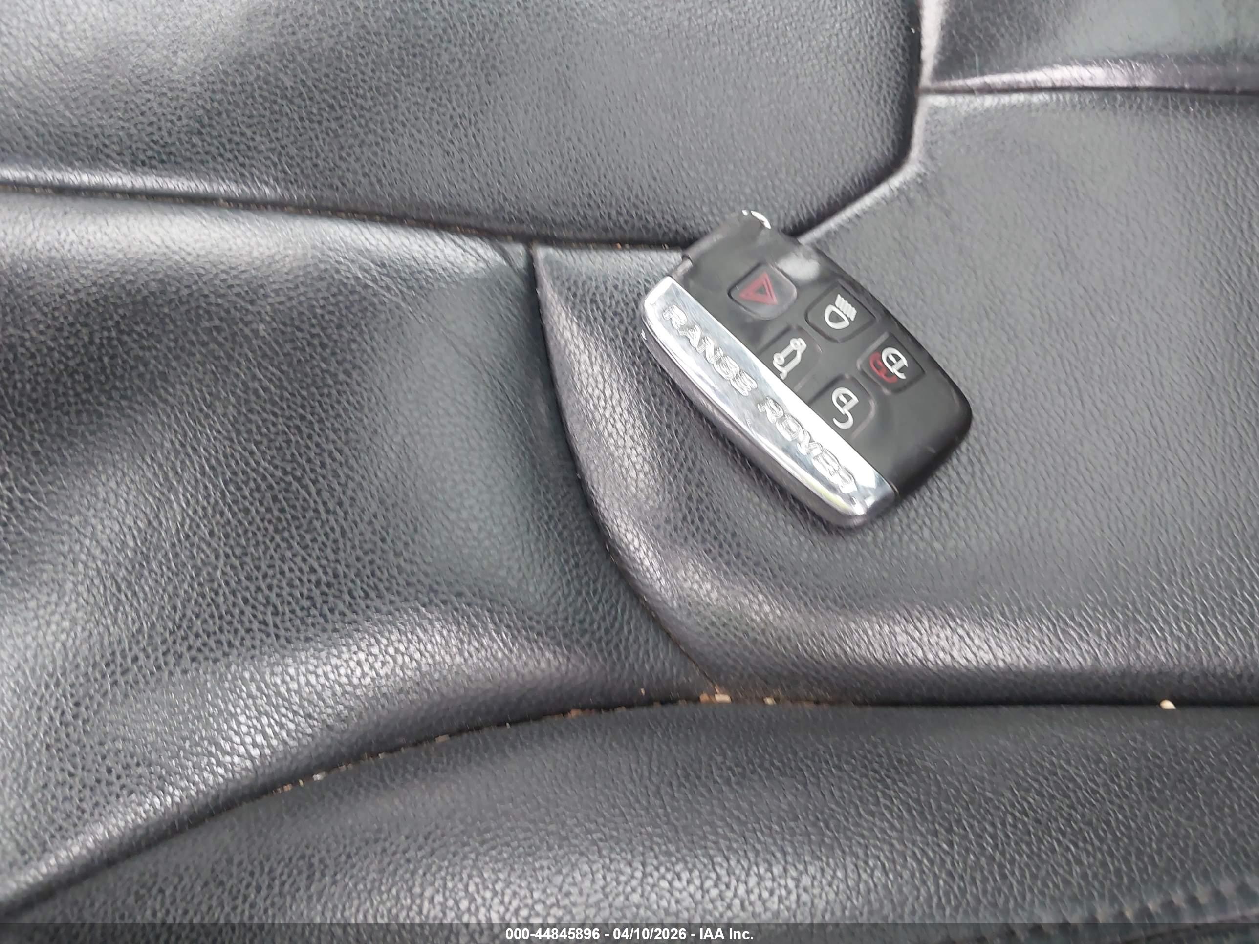 LAND ROVER image 11