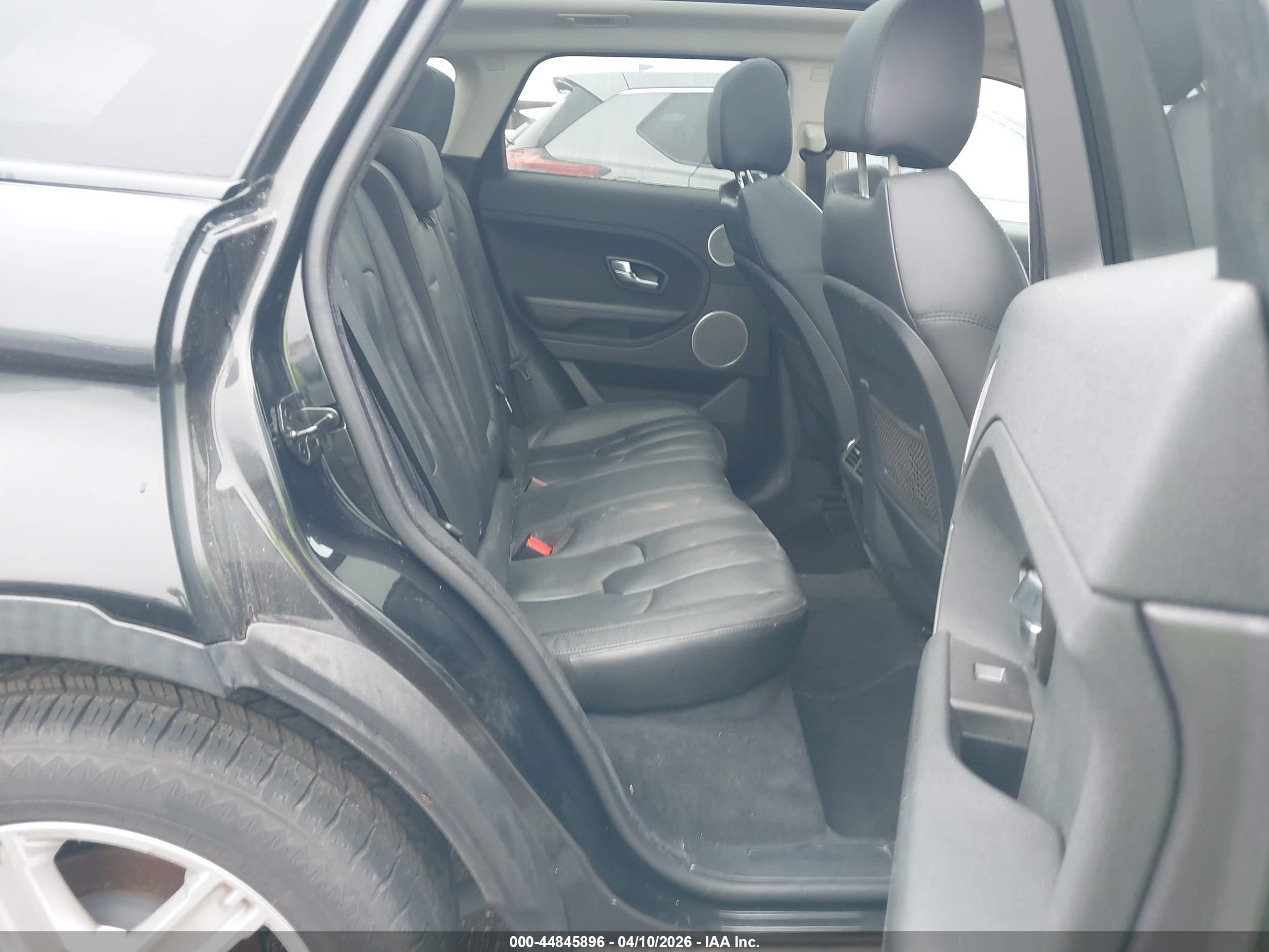 LAND ROVER image 8