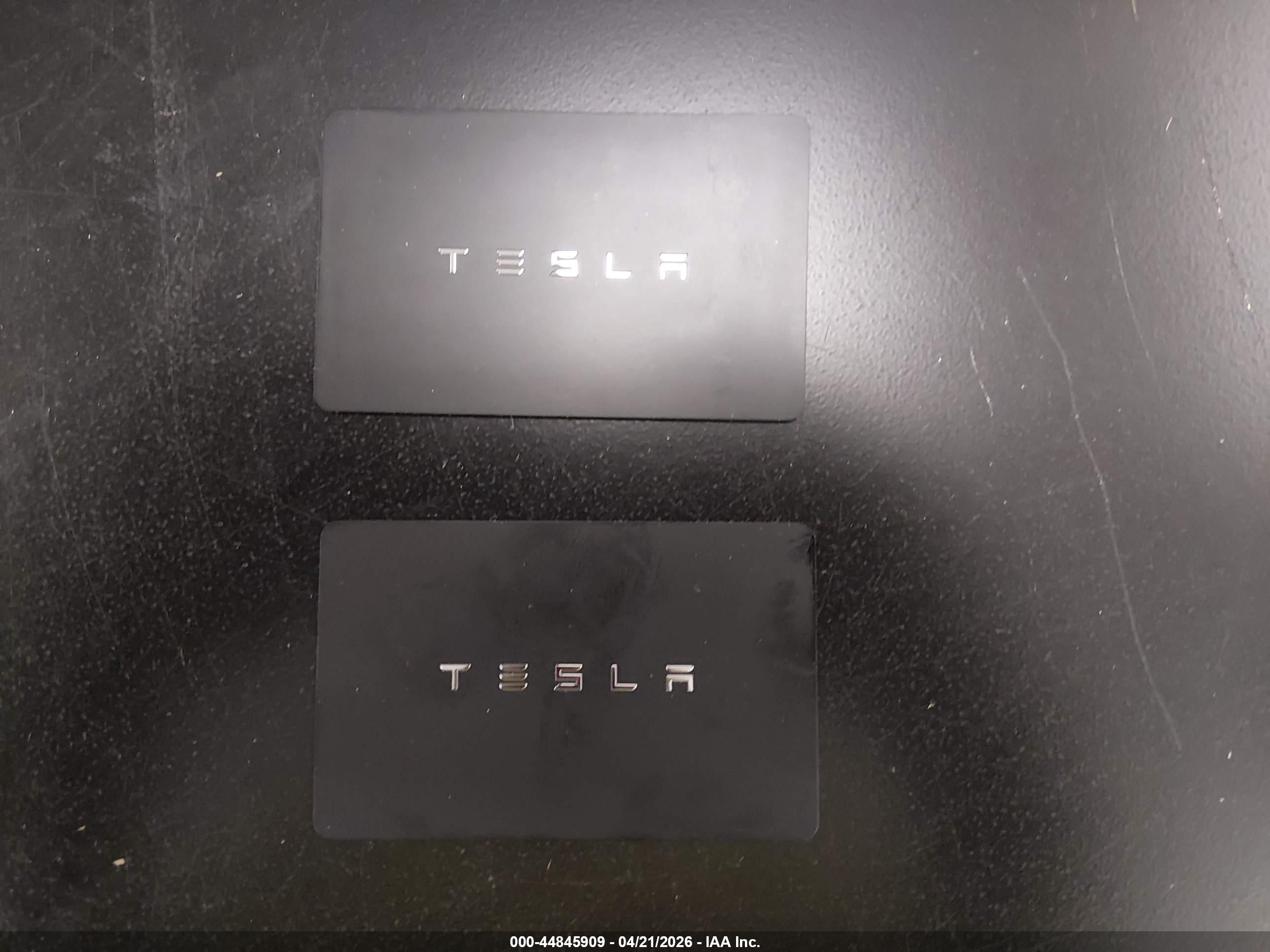 TESLA MODEL image 11