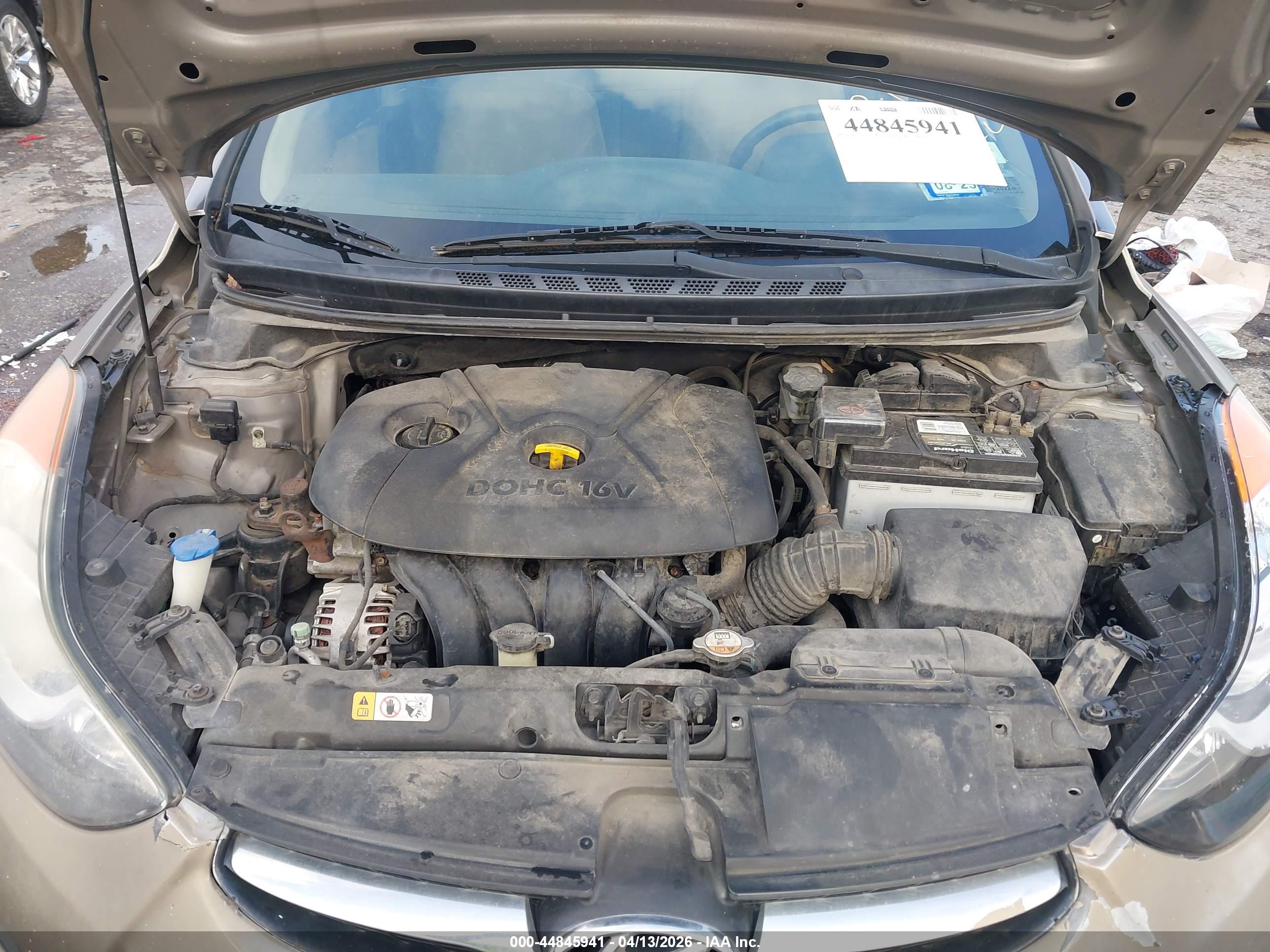 HYUNDAI ELANTRA image 10