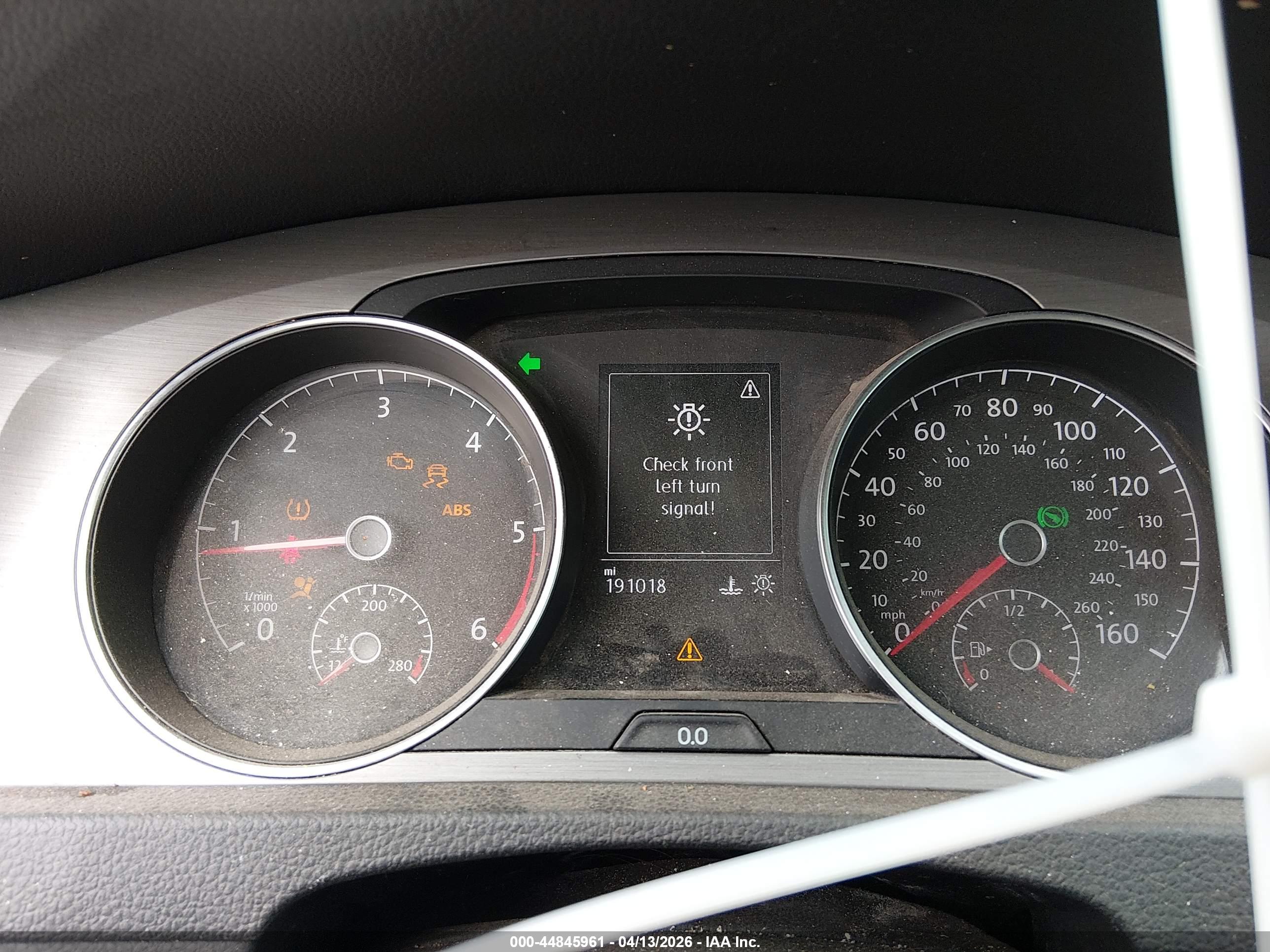 VOLKSWAGEN GOLF image 7