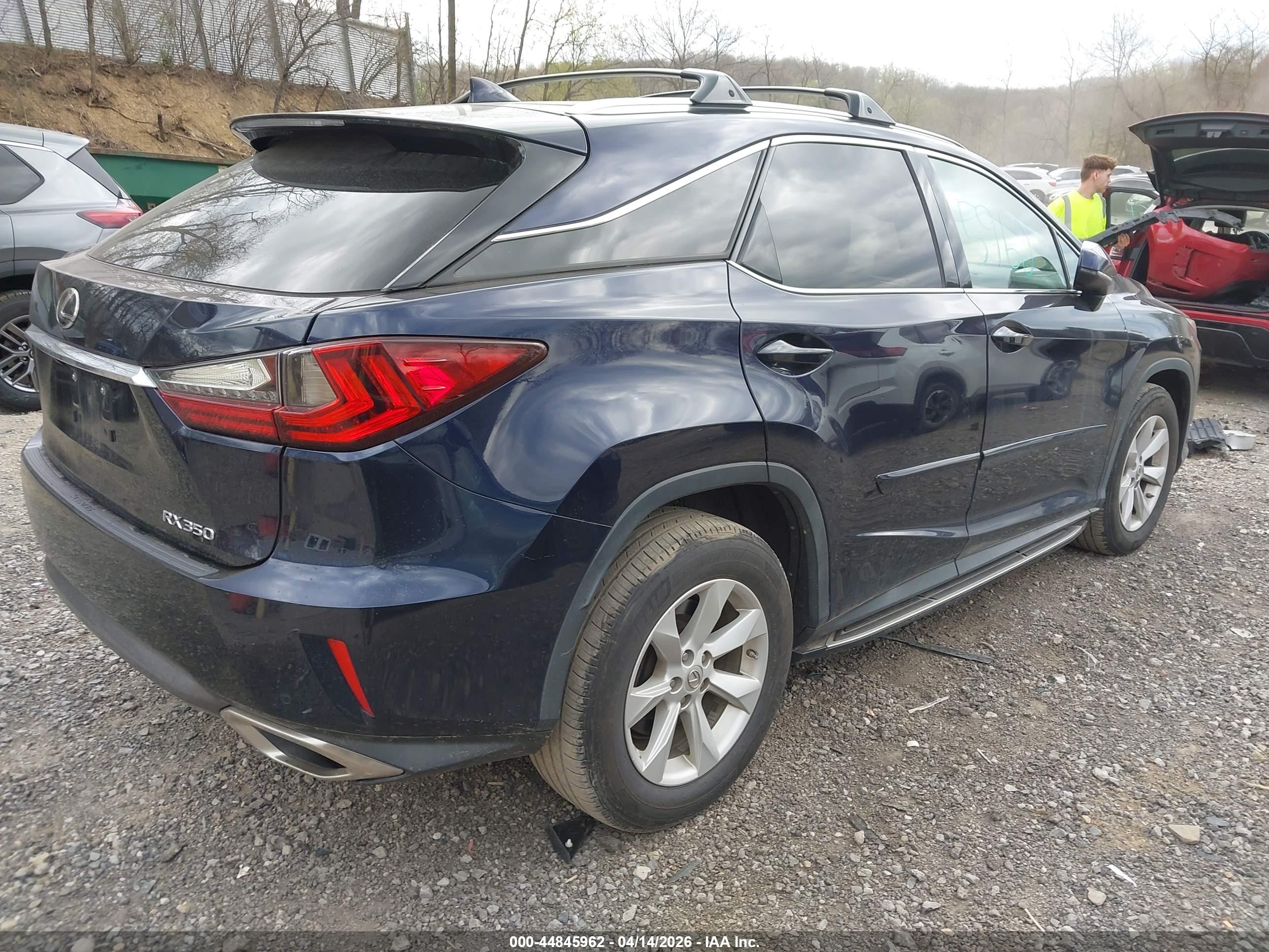 LEXUS RX image 4
