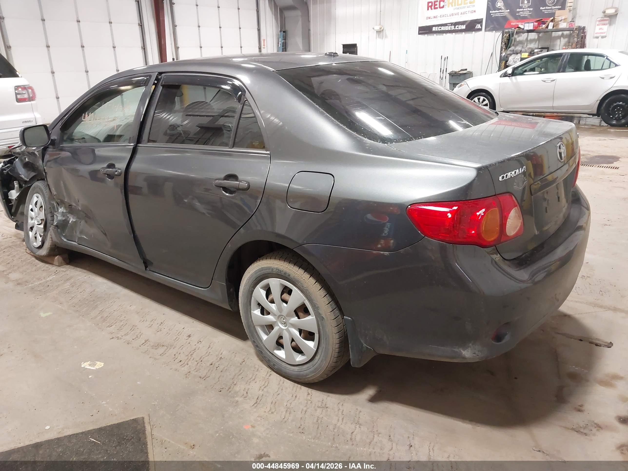 TOYOTA COROLLA image 3