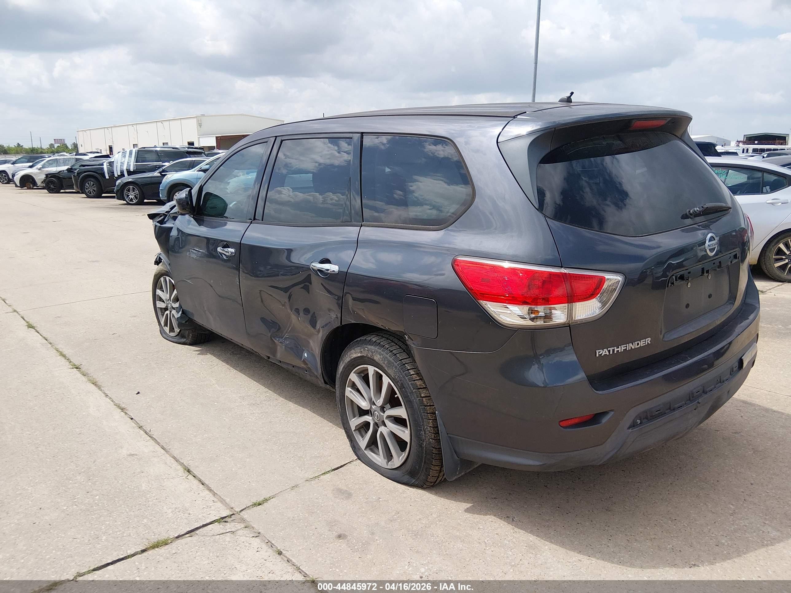 NISSAN PATHFINDER image 3