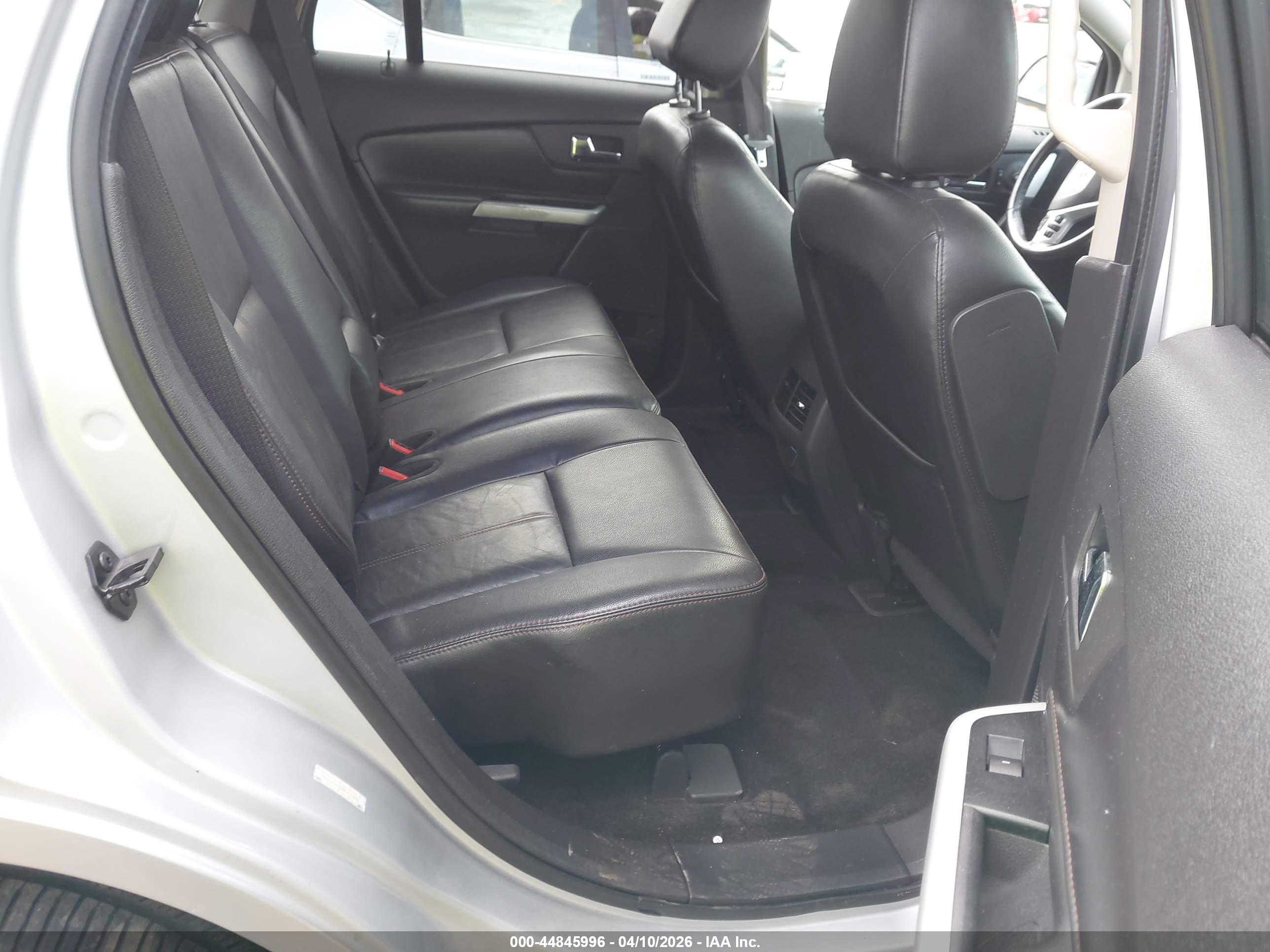 FORD EDGE image 8