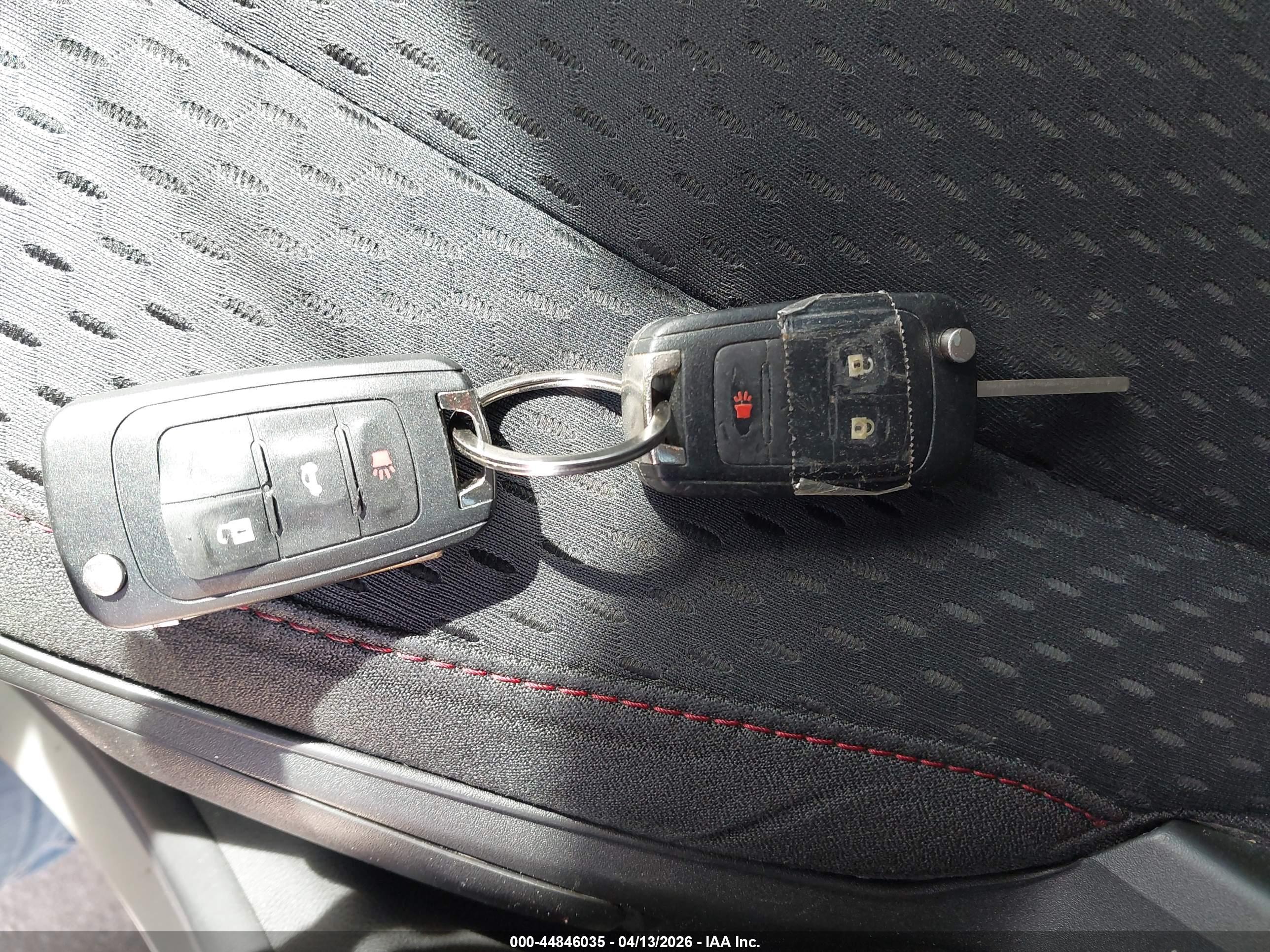 CHEVROLET EQUINOX image 11