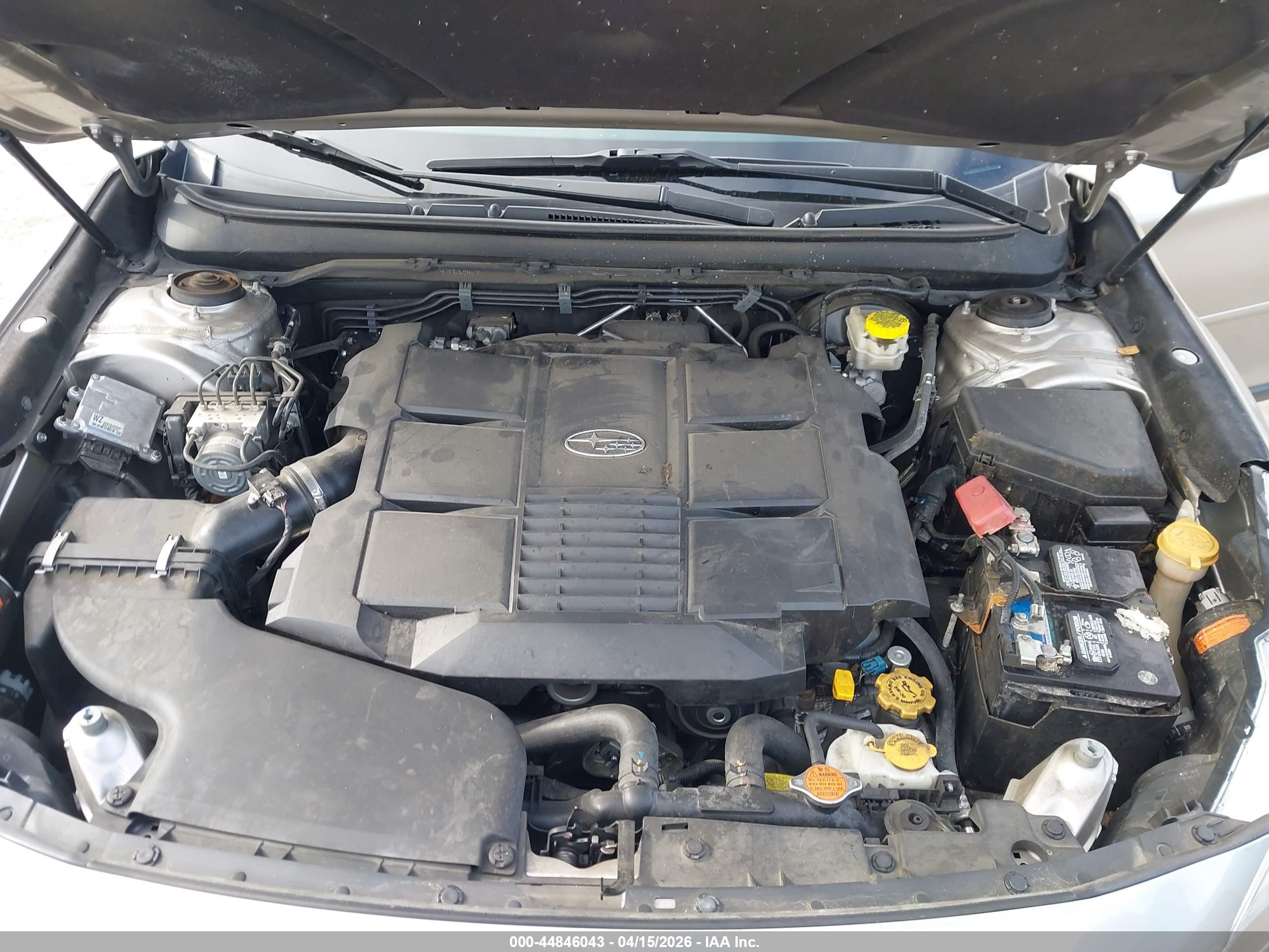 SUBARU OUTBACK image 10